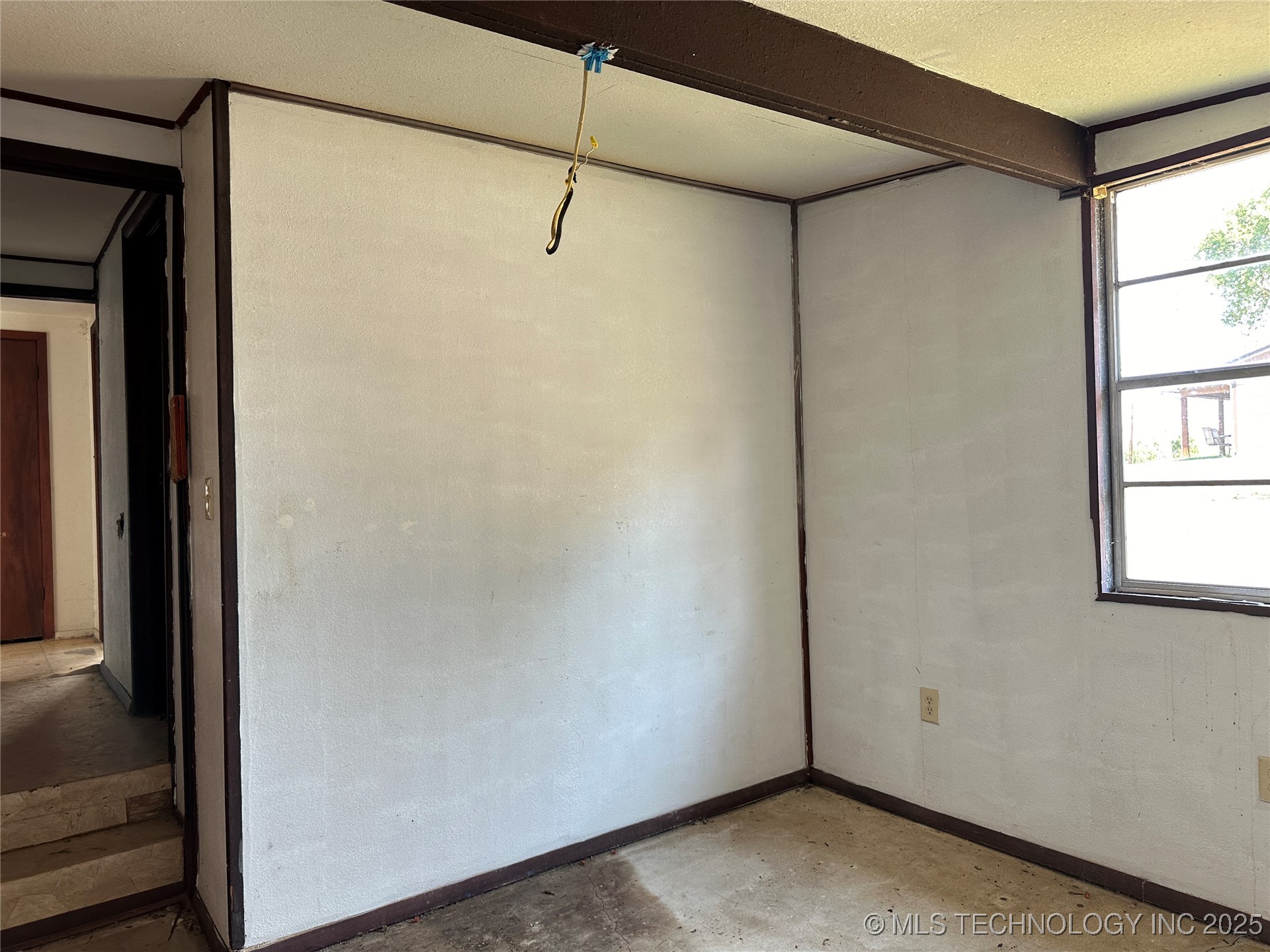 5924 Kickapoo Avenue Property Photo 15