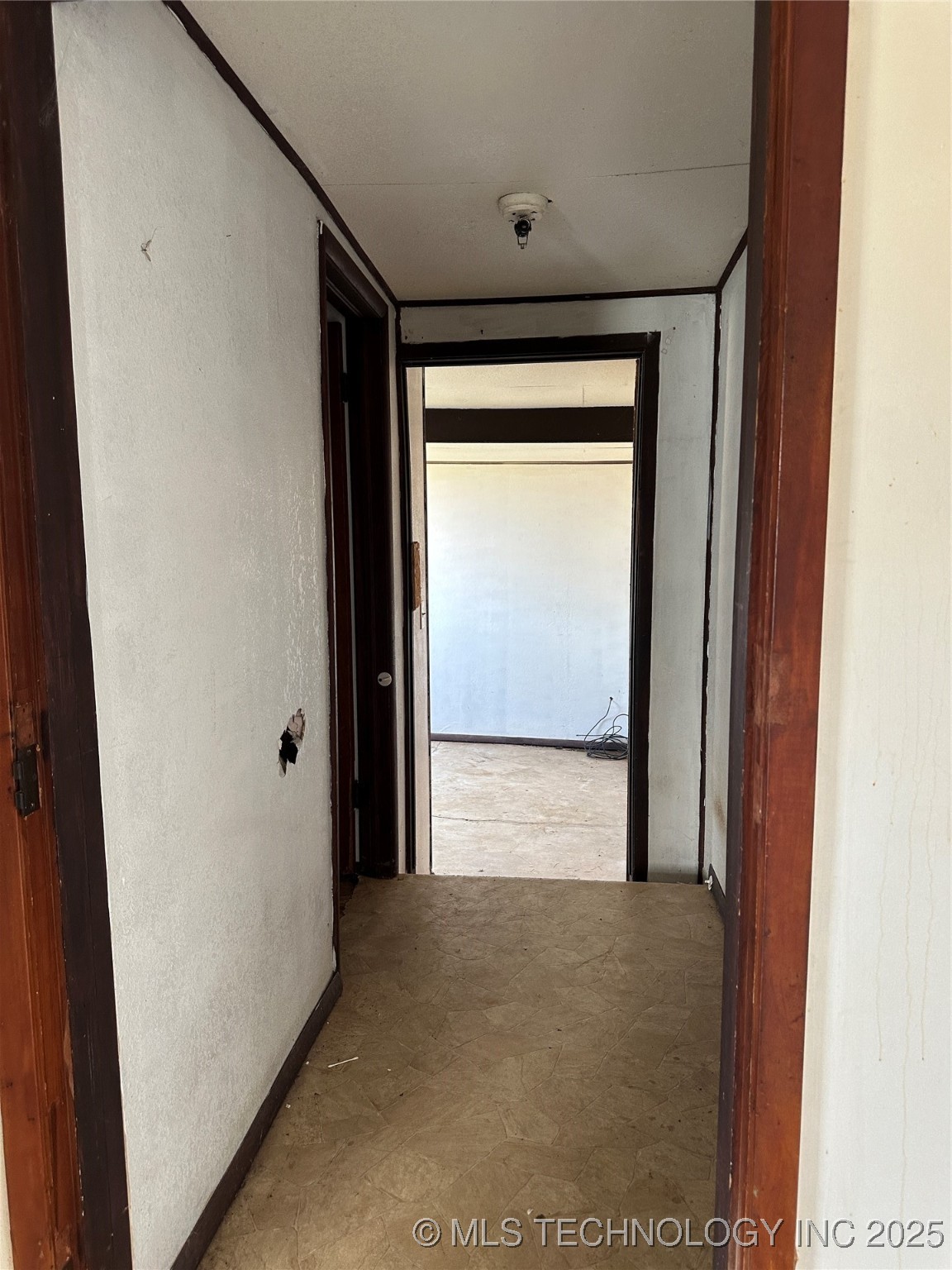 5924 Kickapoo Avenue Property Photo 19