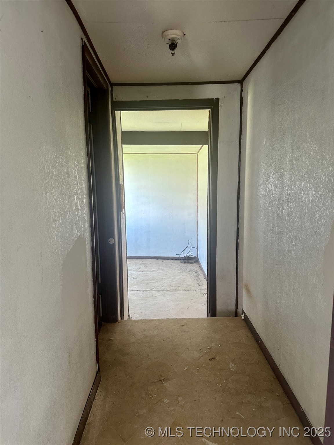 5924 Kickapoo Avenue Property Photo 25