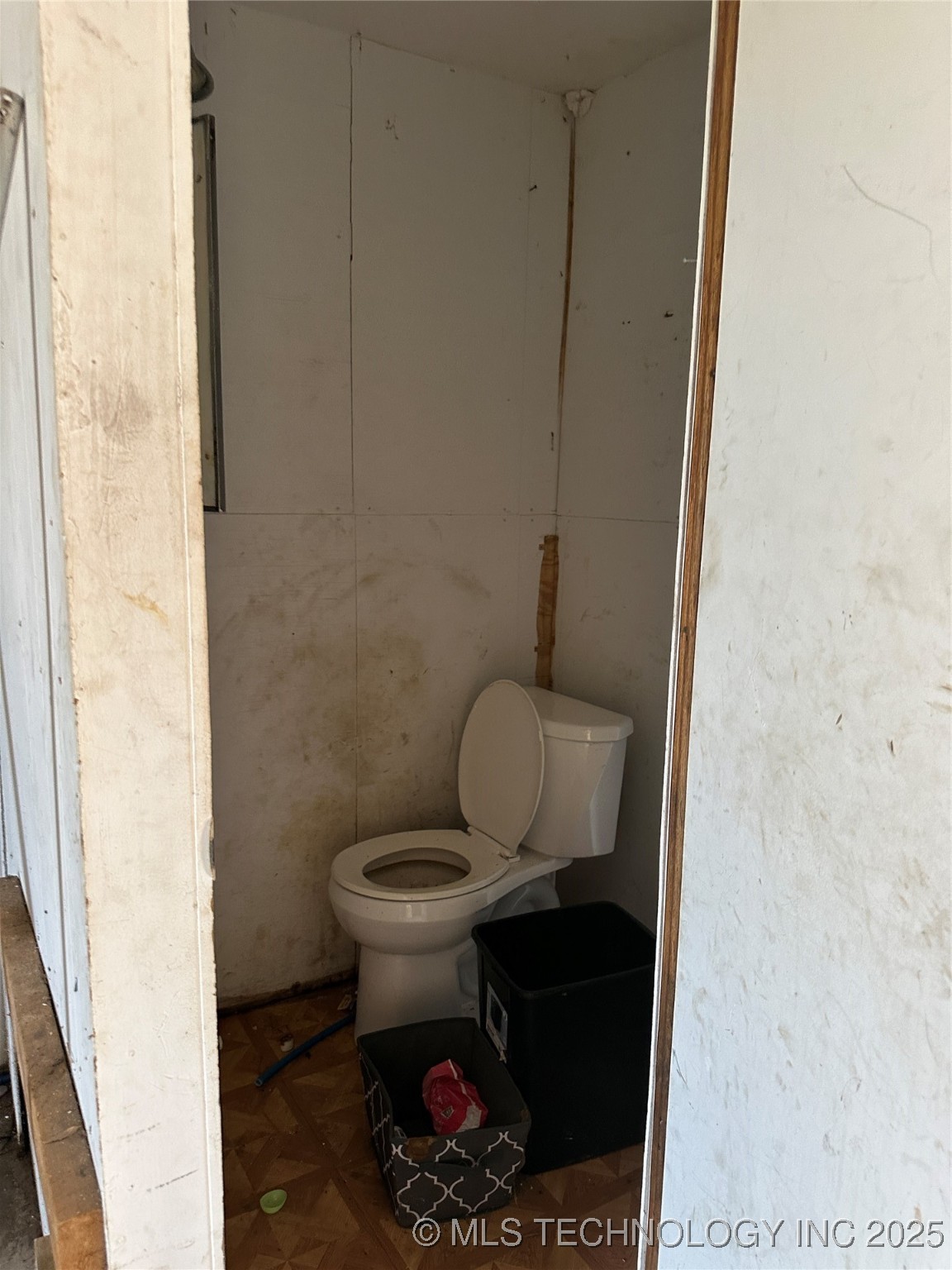 5924 Kickapoo Avenue Property Photo 27