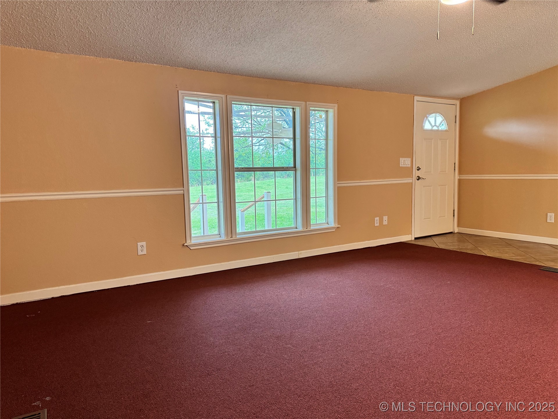 92 Durwood Property Photo 6