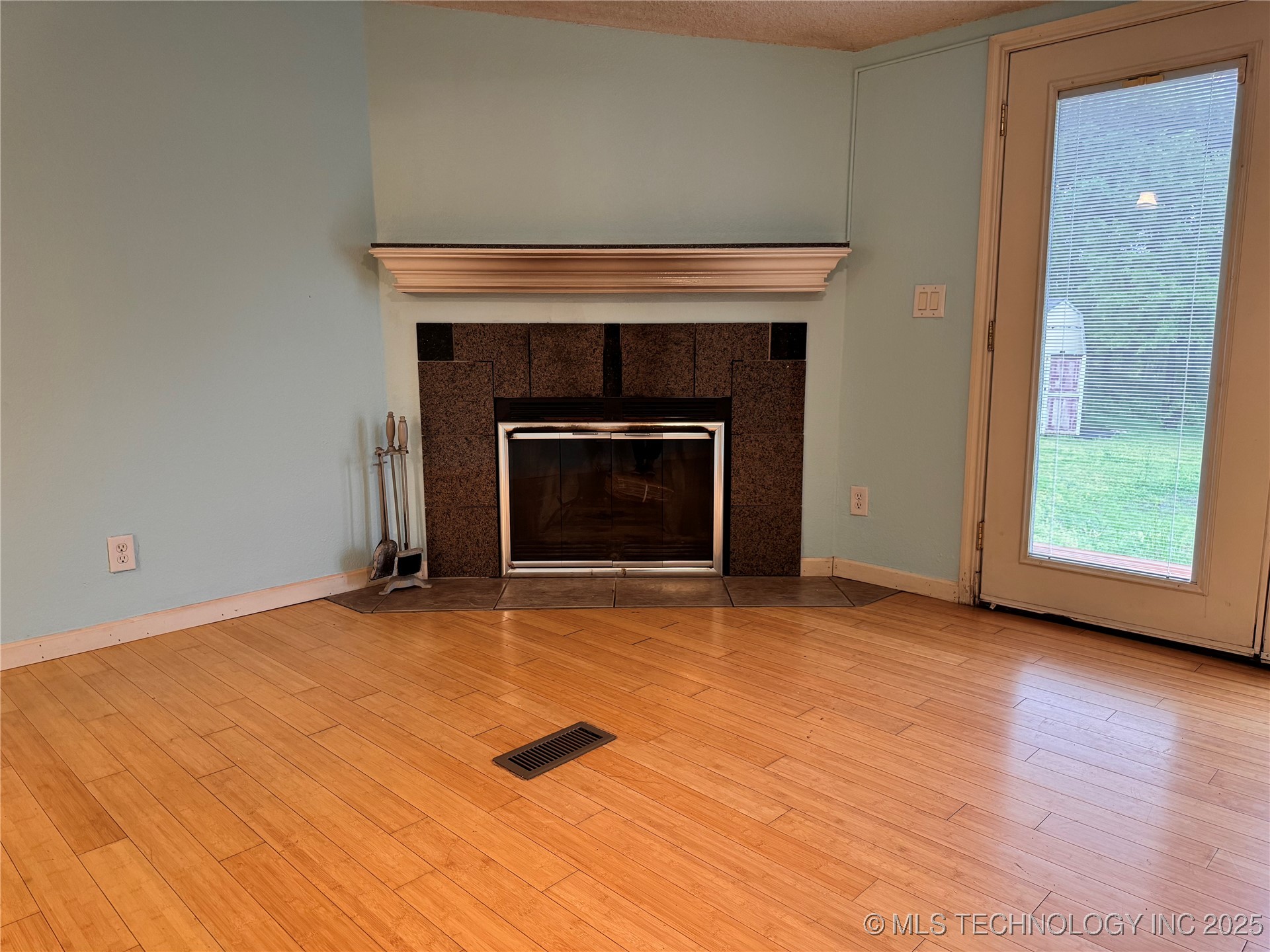 92 Durwood Property Photo 28