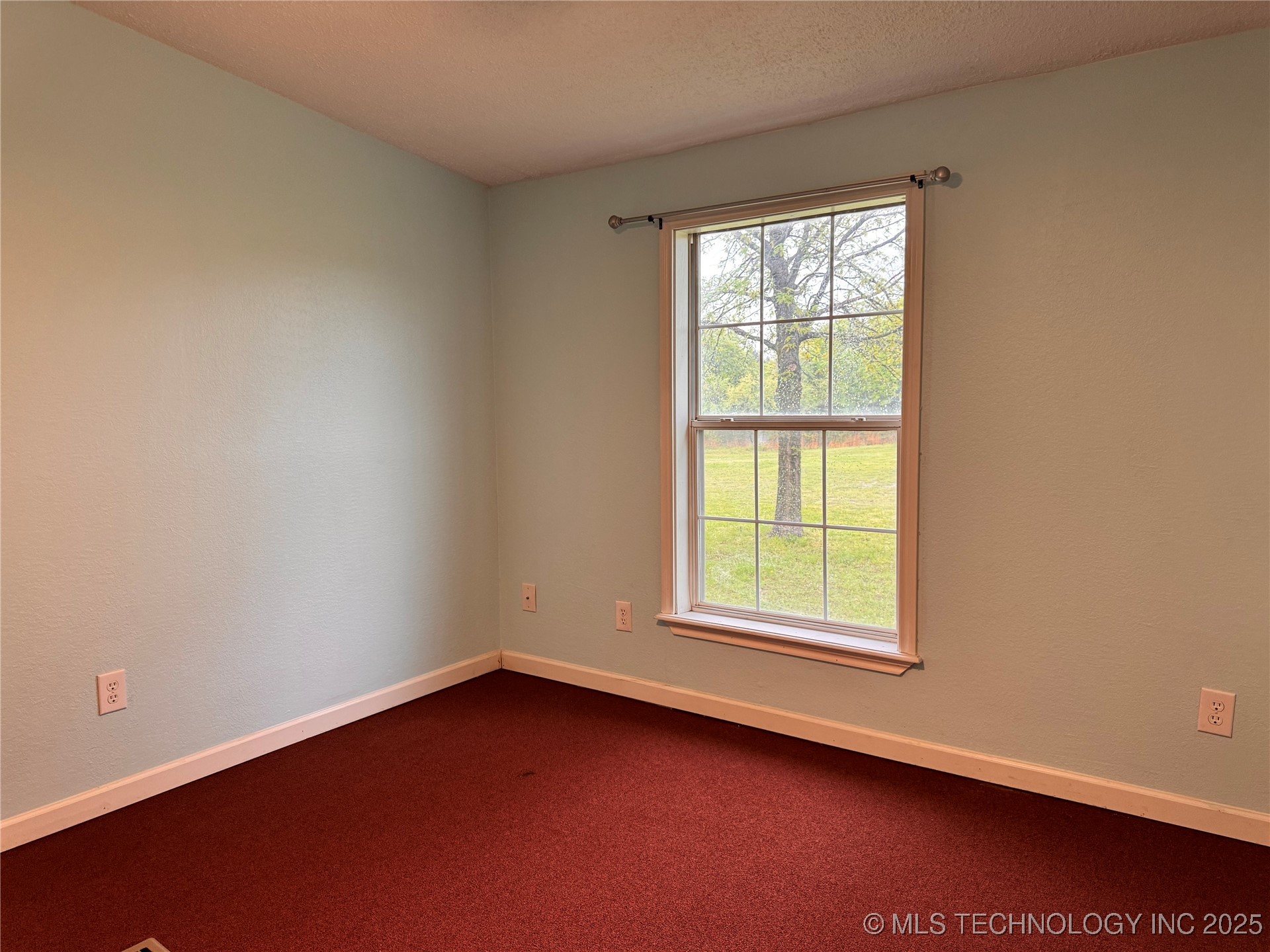92 Durwood Property Photo 35