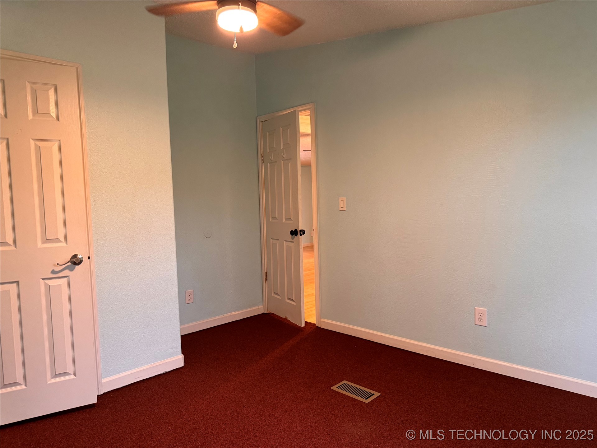 92 Durwood Property Photo 37