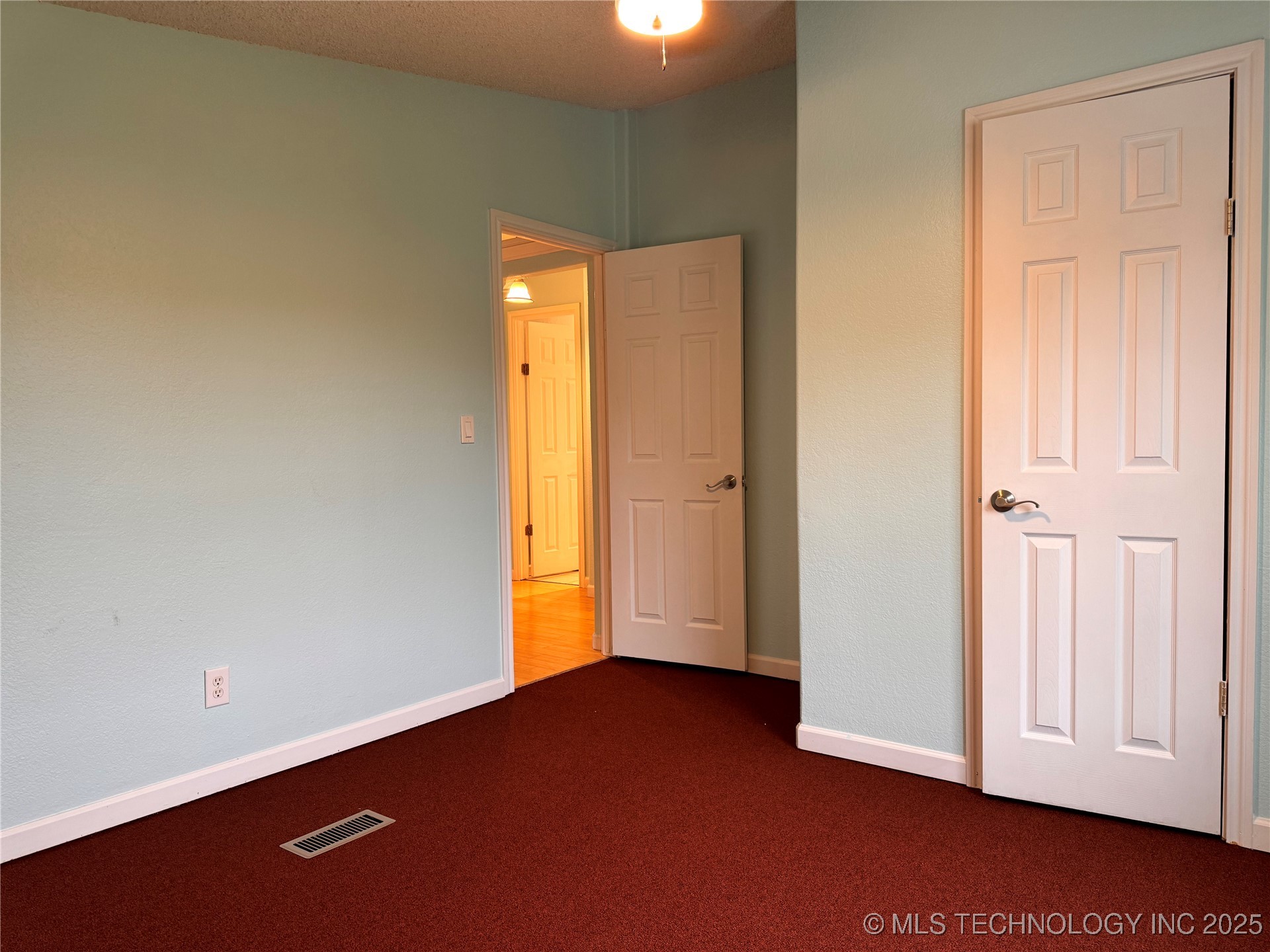 92 Durwood Property Photo 43