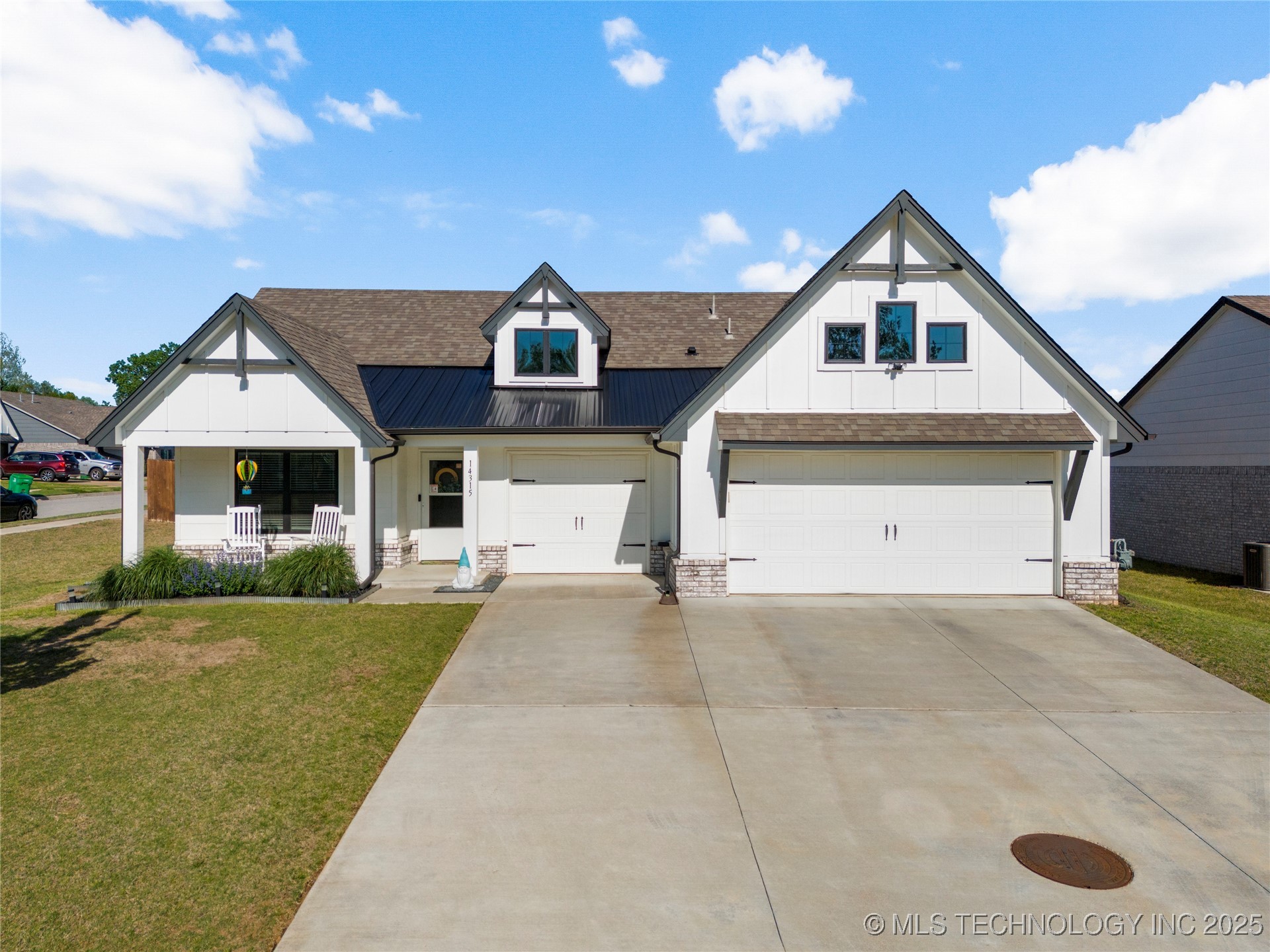 14315 S Harvard Place Property Photo