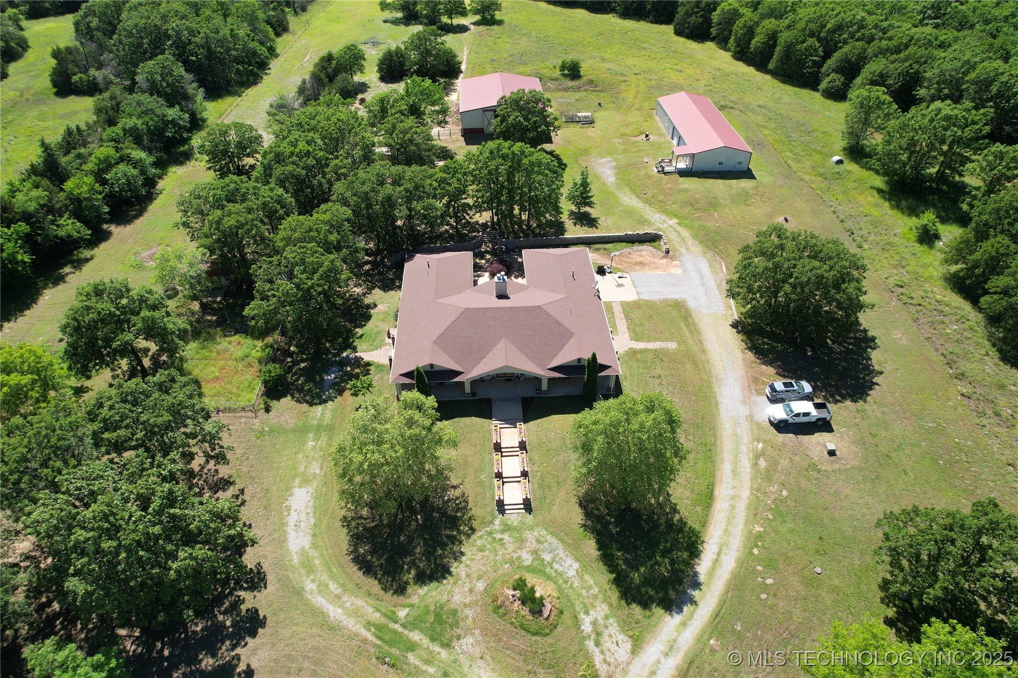 1216 N Oak Grove Road Property Photo 1