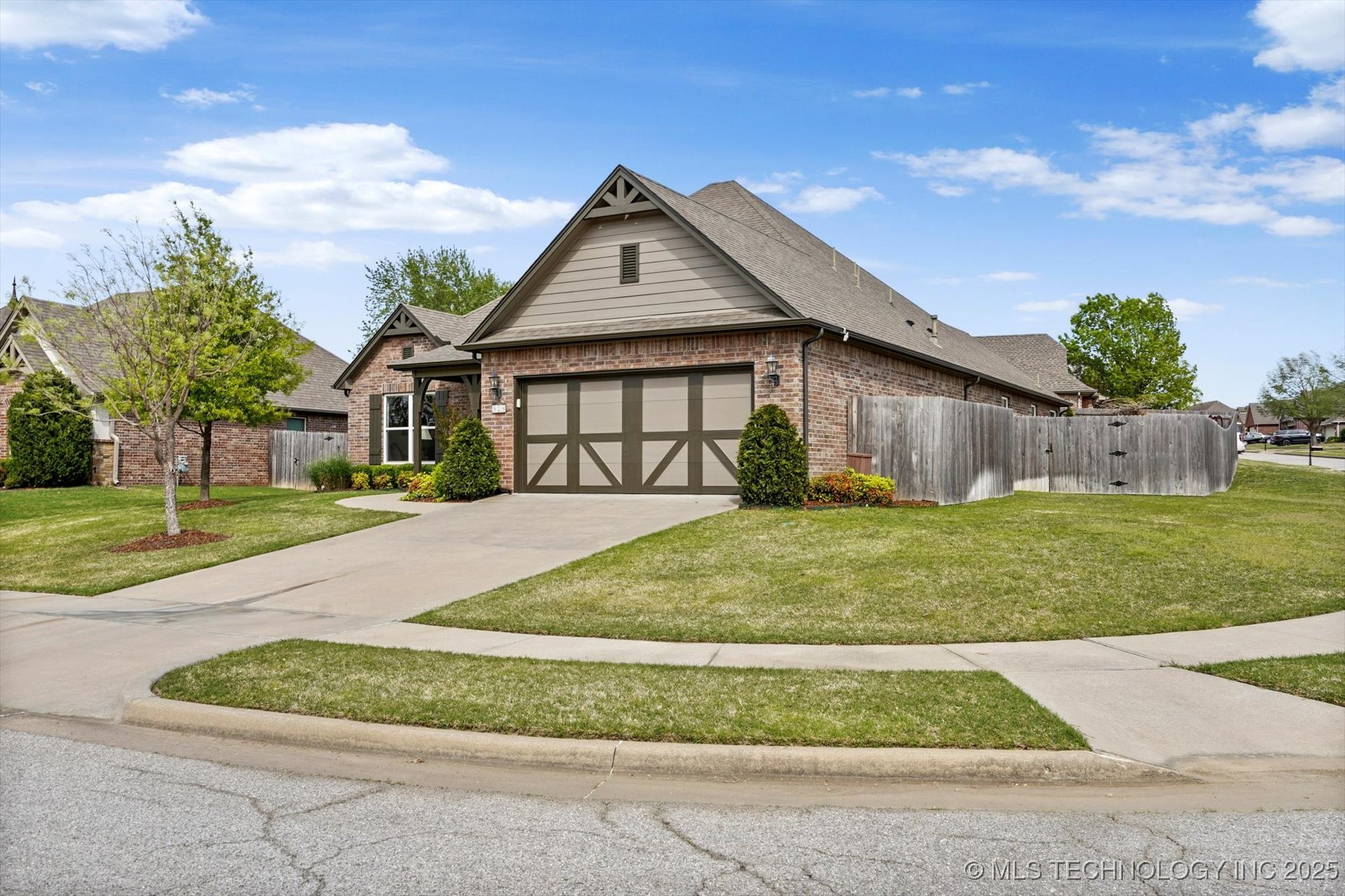 929 S 71st Street Property Photo