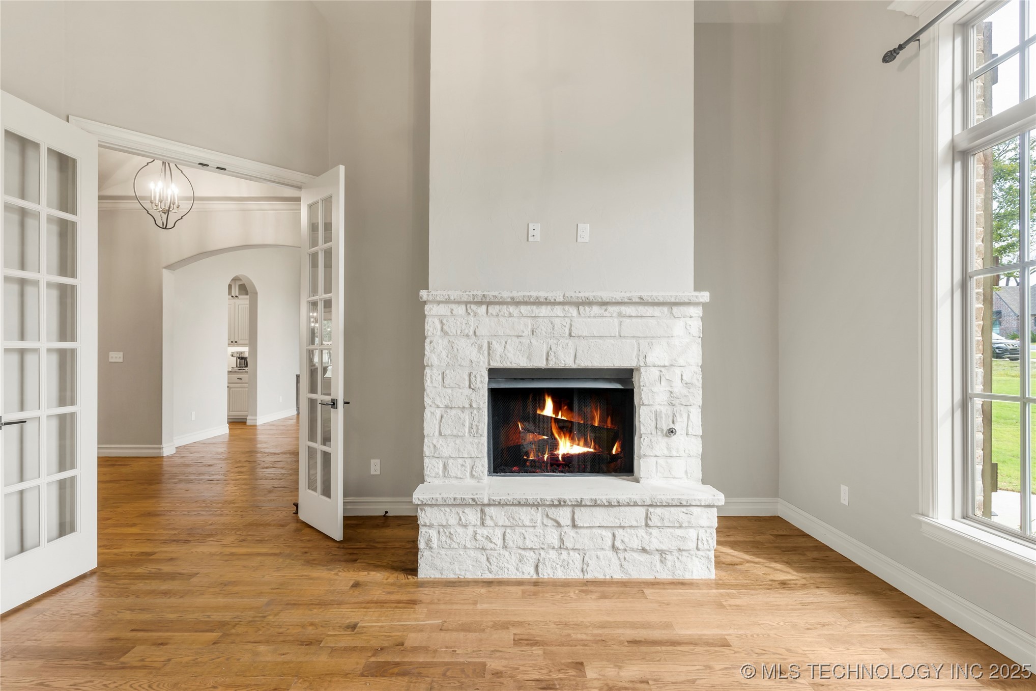 2102 E Huntsville Court Property Photo 19