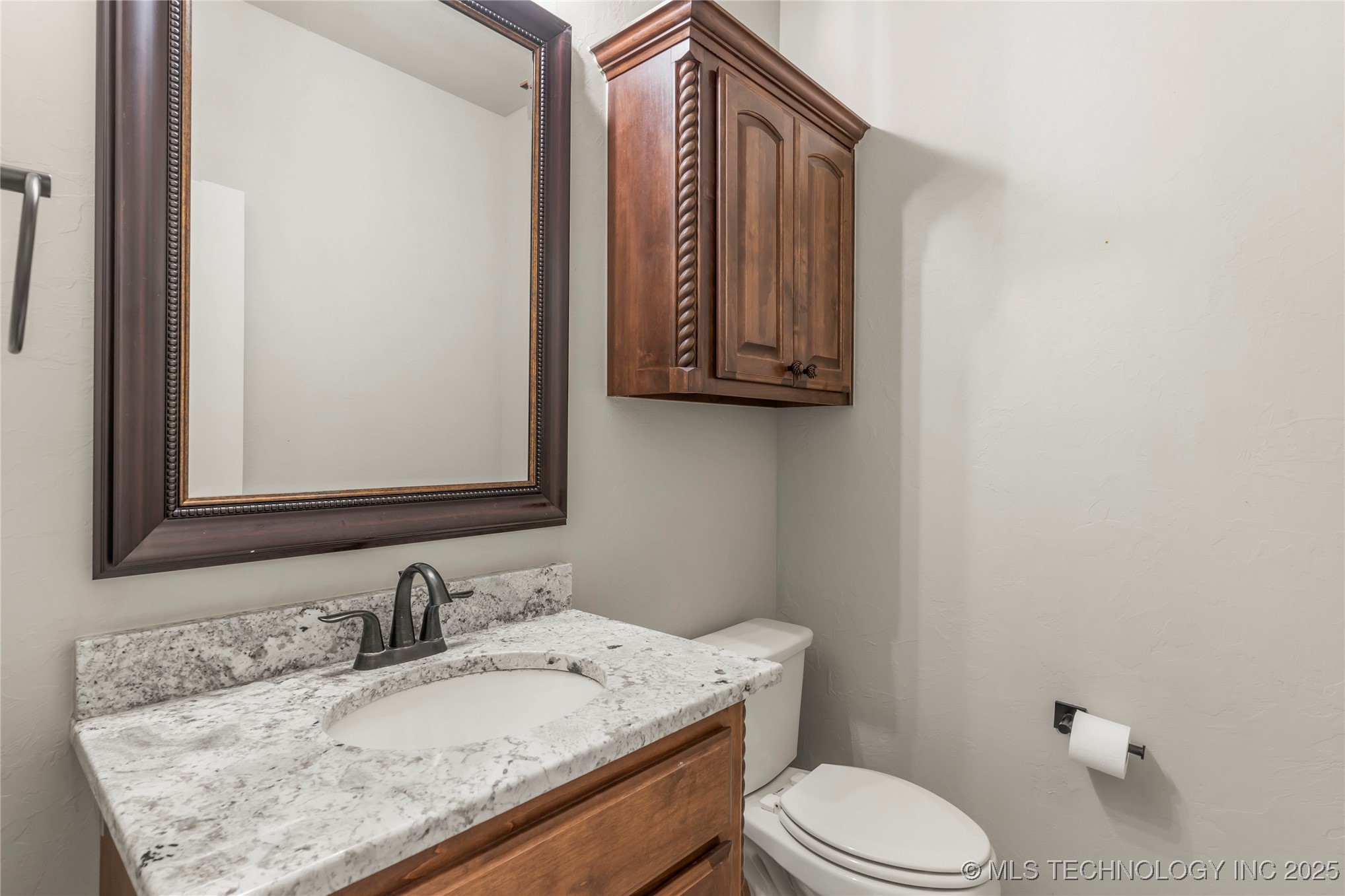2102 E Huntsville Court Property Photo 32