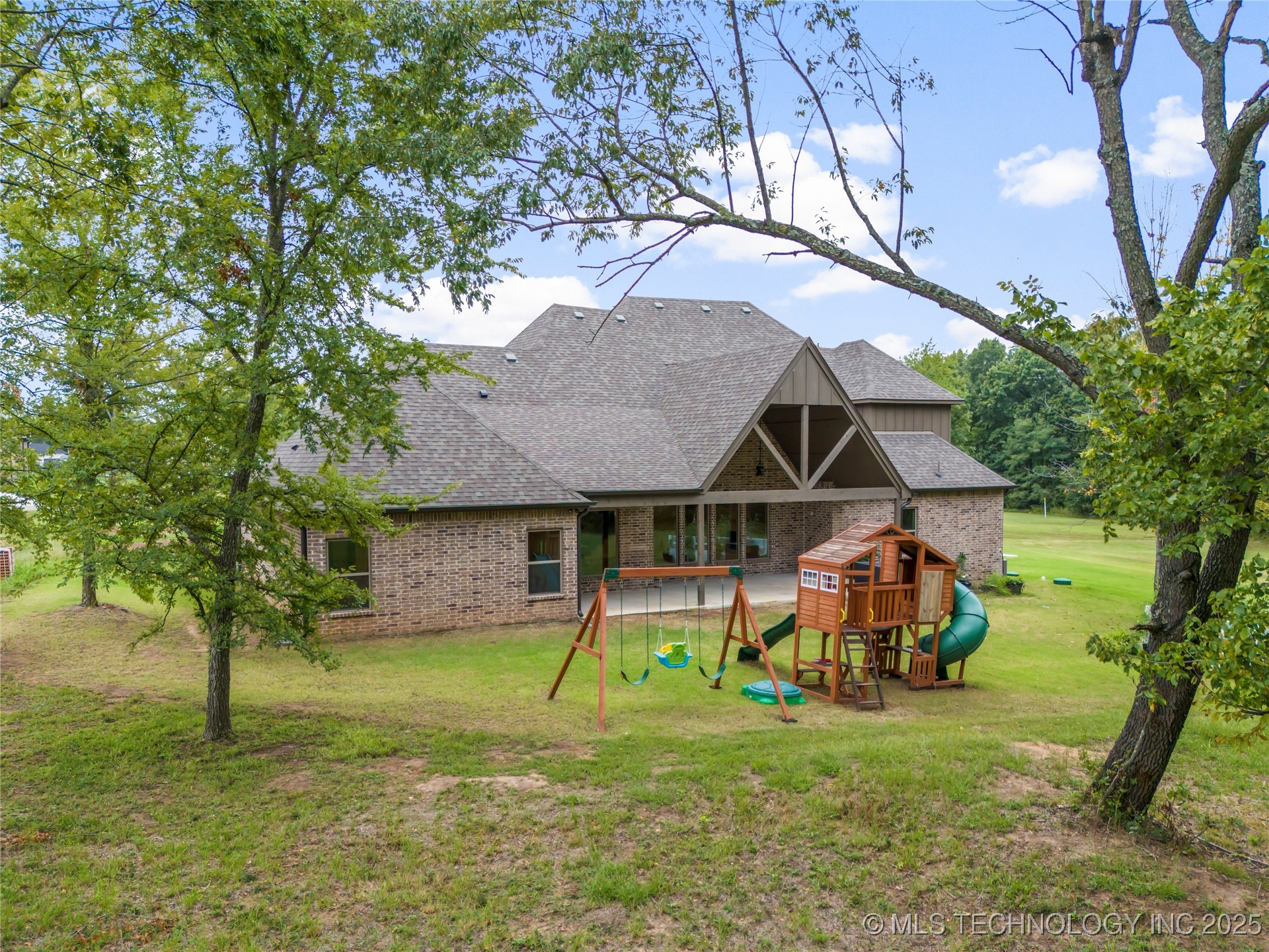 2102 E Huntsville Court Property Photo 48