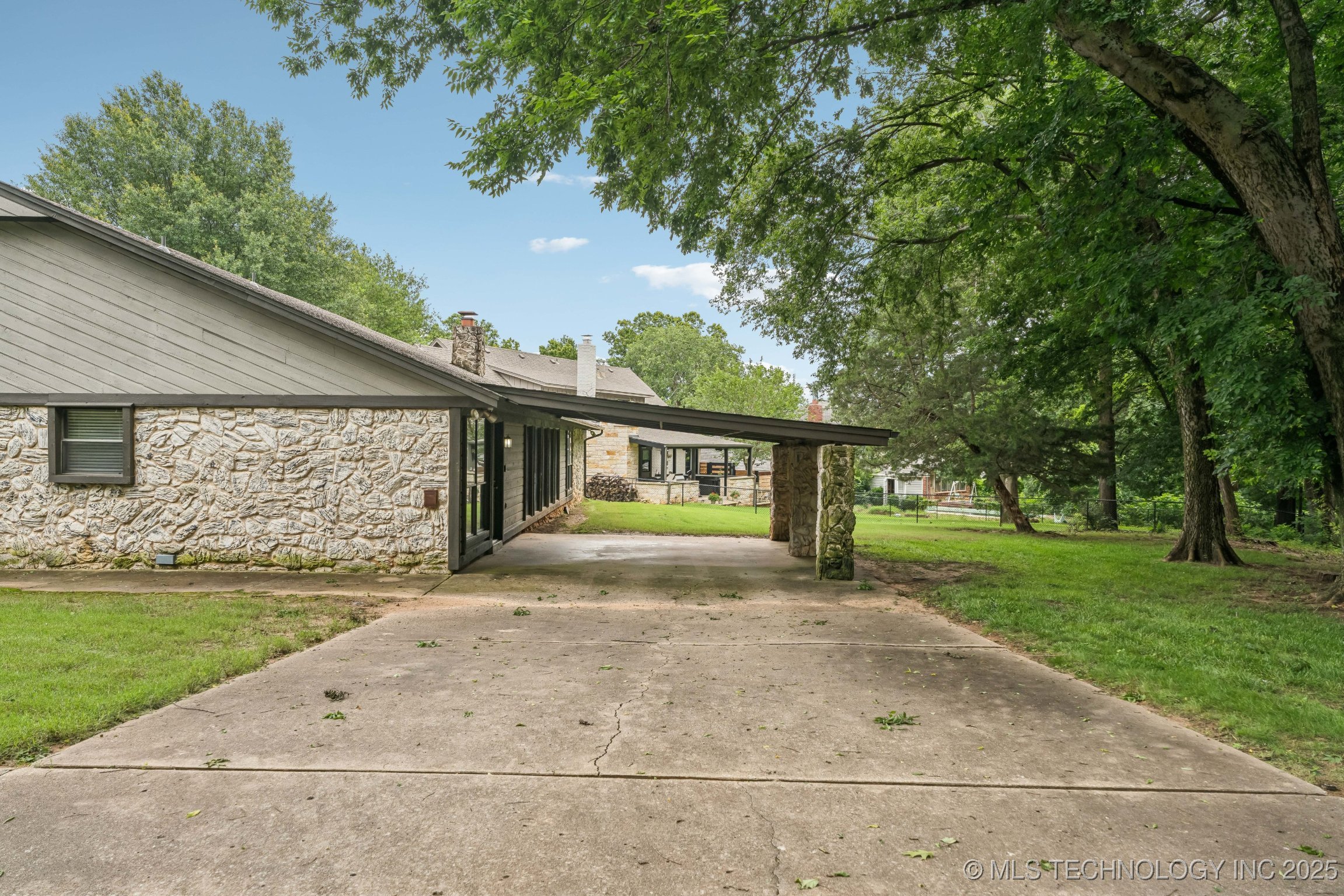 501 E Yuma Drive Property Photo 36