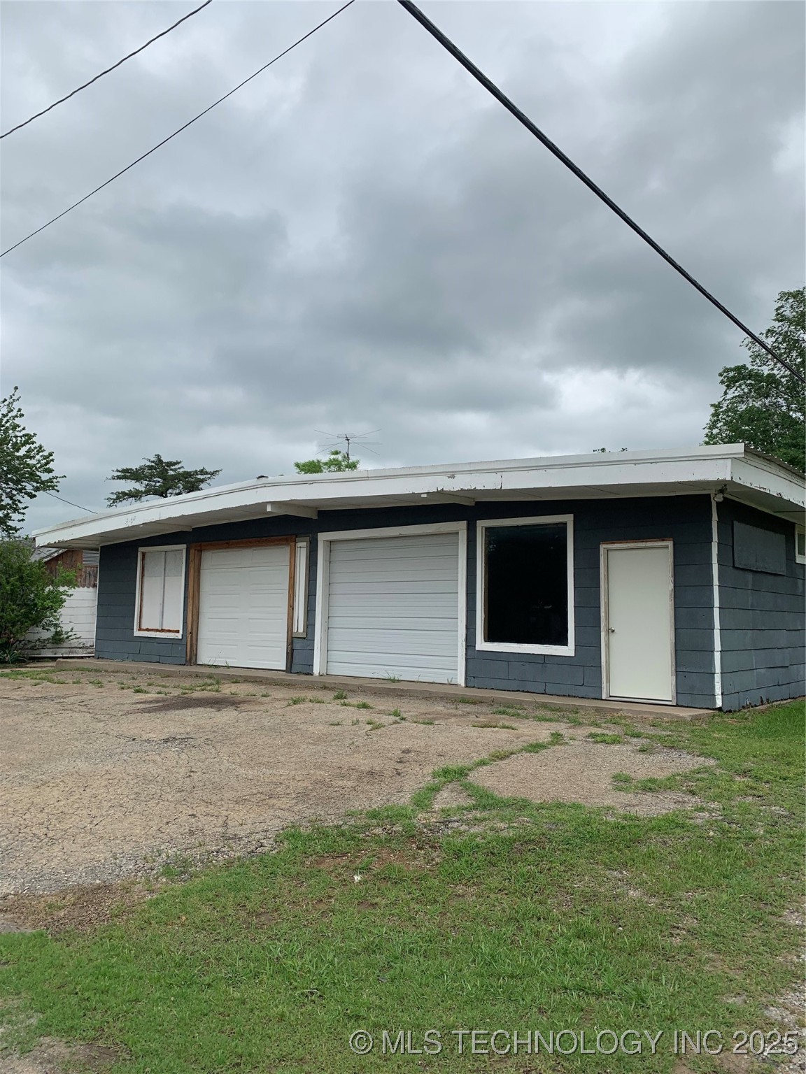 620 N Central Street Property Photo
