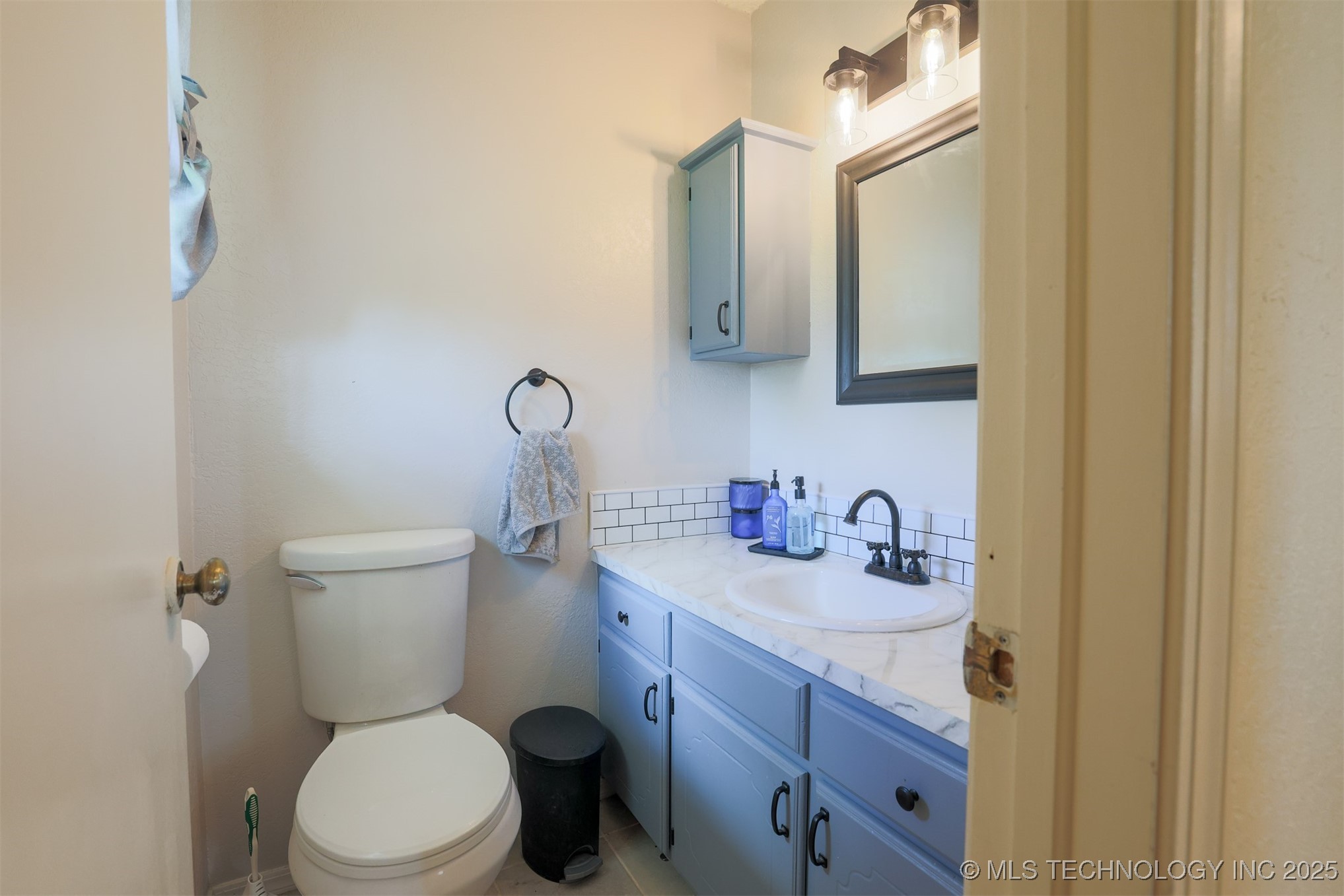 1414 N Eagle Road Property Photo 14