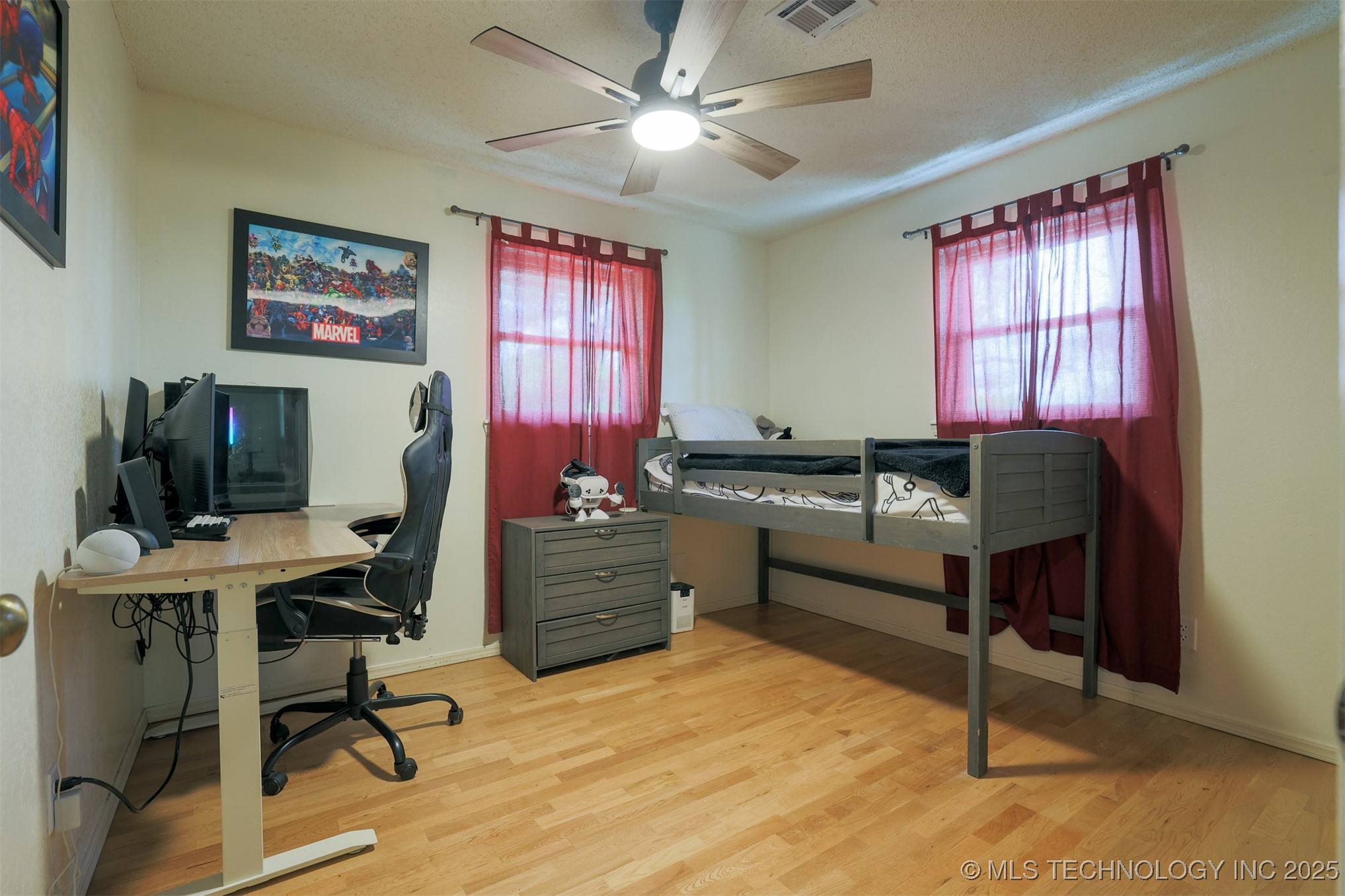 1414 N Eagle Road Property Photo 16