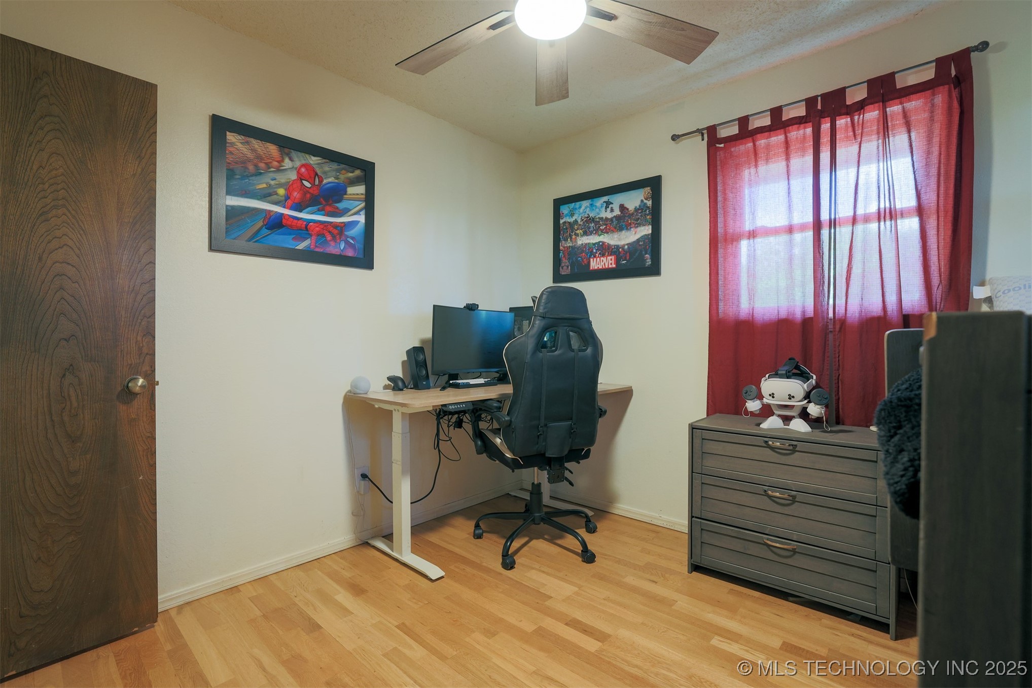 1414 N Eagle Road Property Photo 17