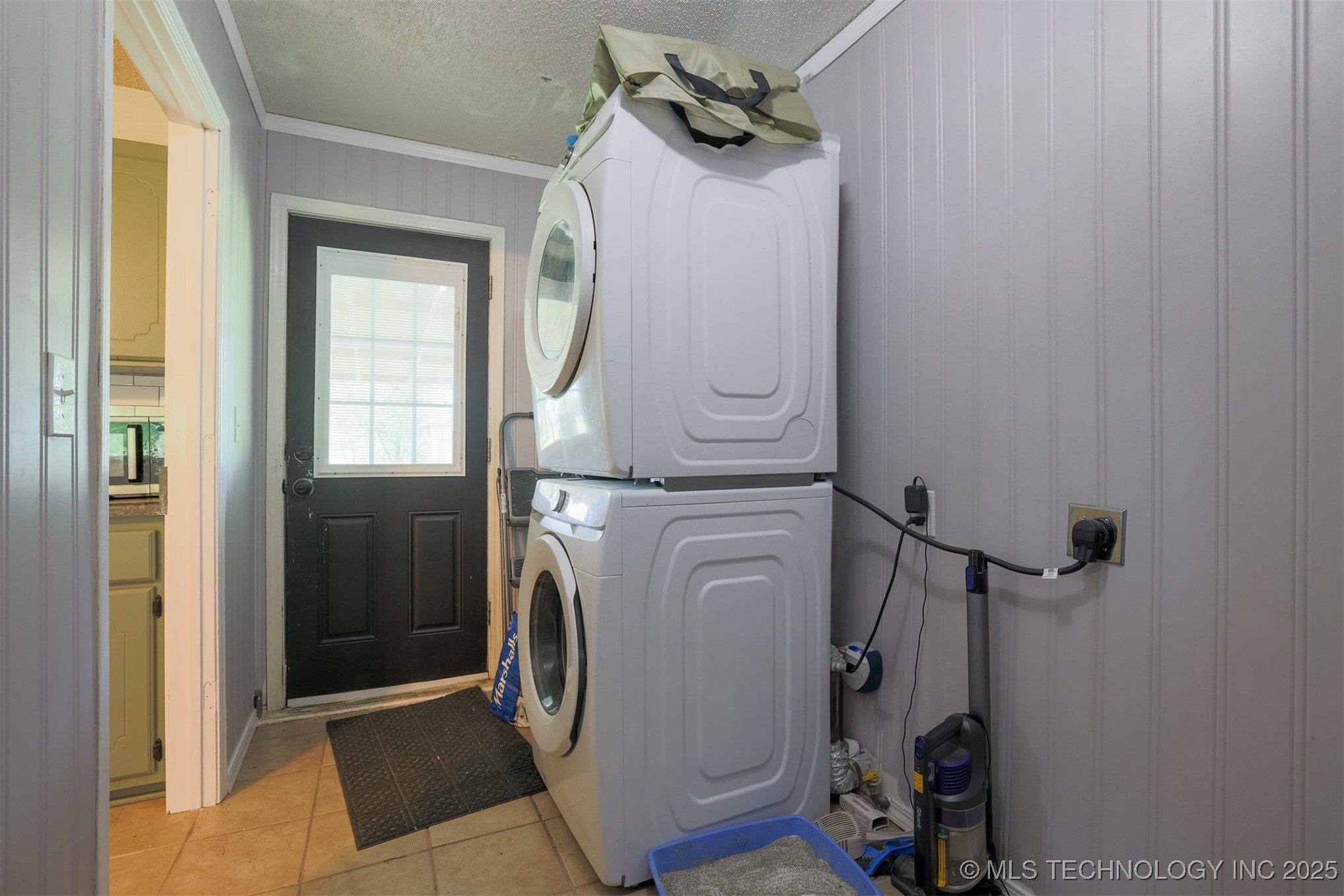 1414 N Eagle Road Property Photo 27