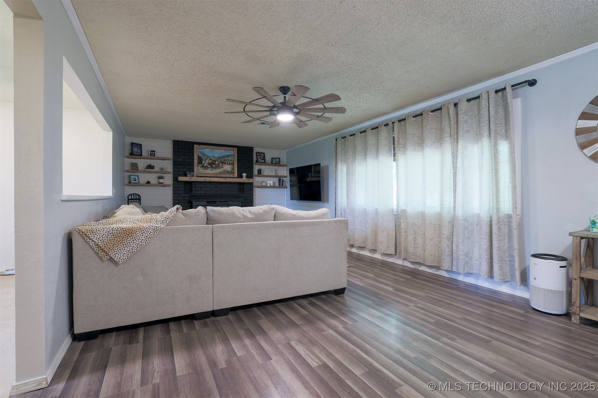 1414 N Eagle Road Property Photo 39