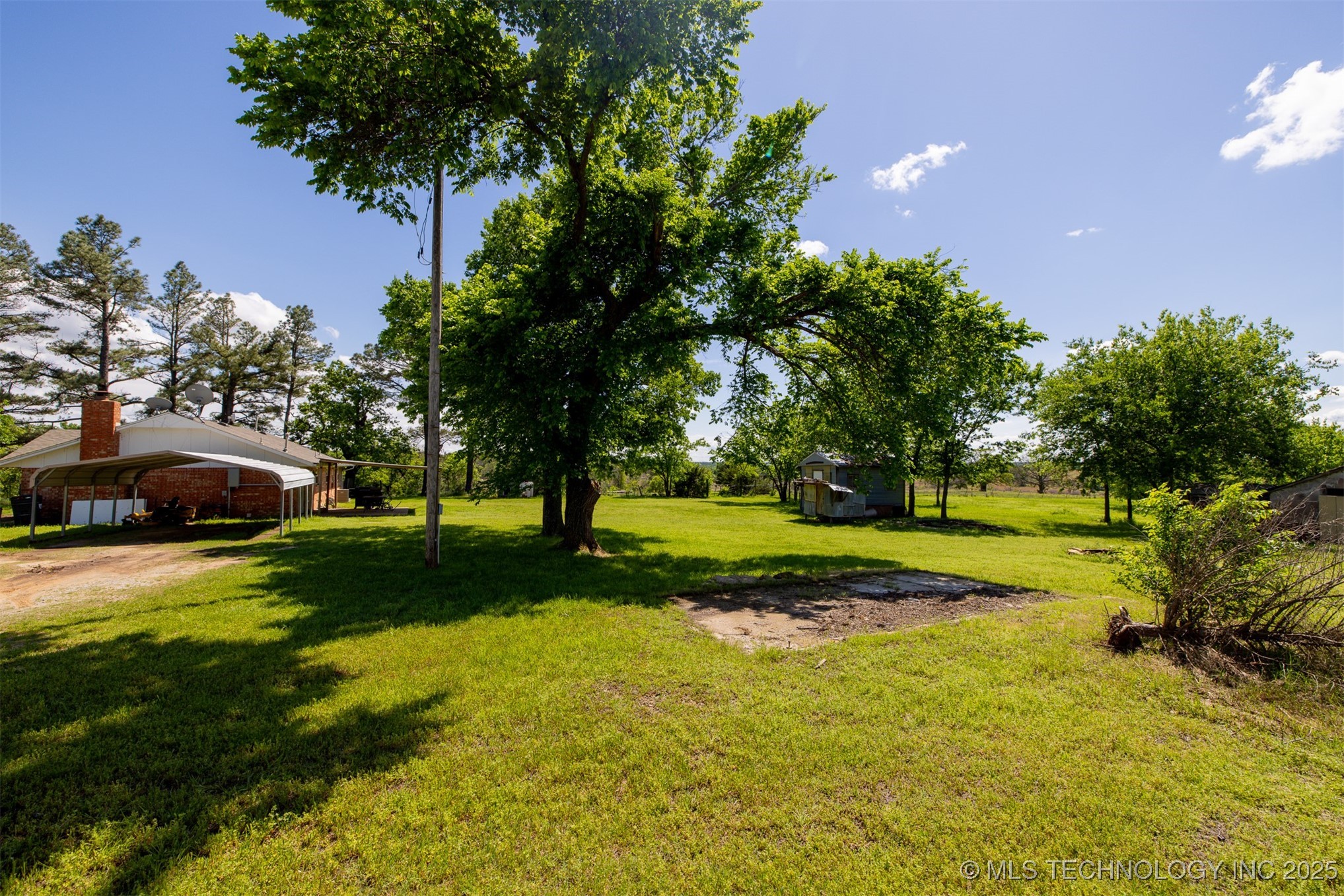 1414 N Eagle Road Property Photo 46