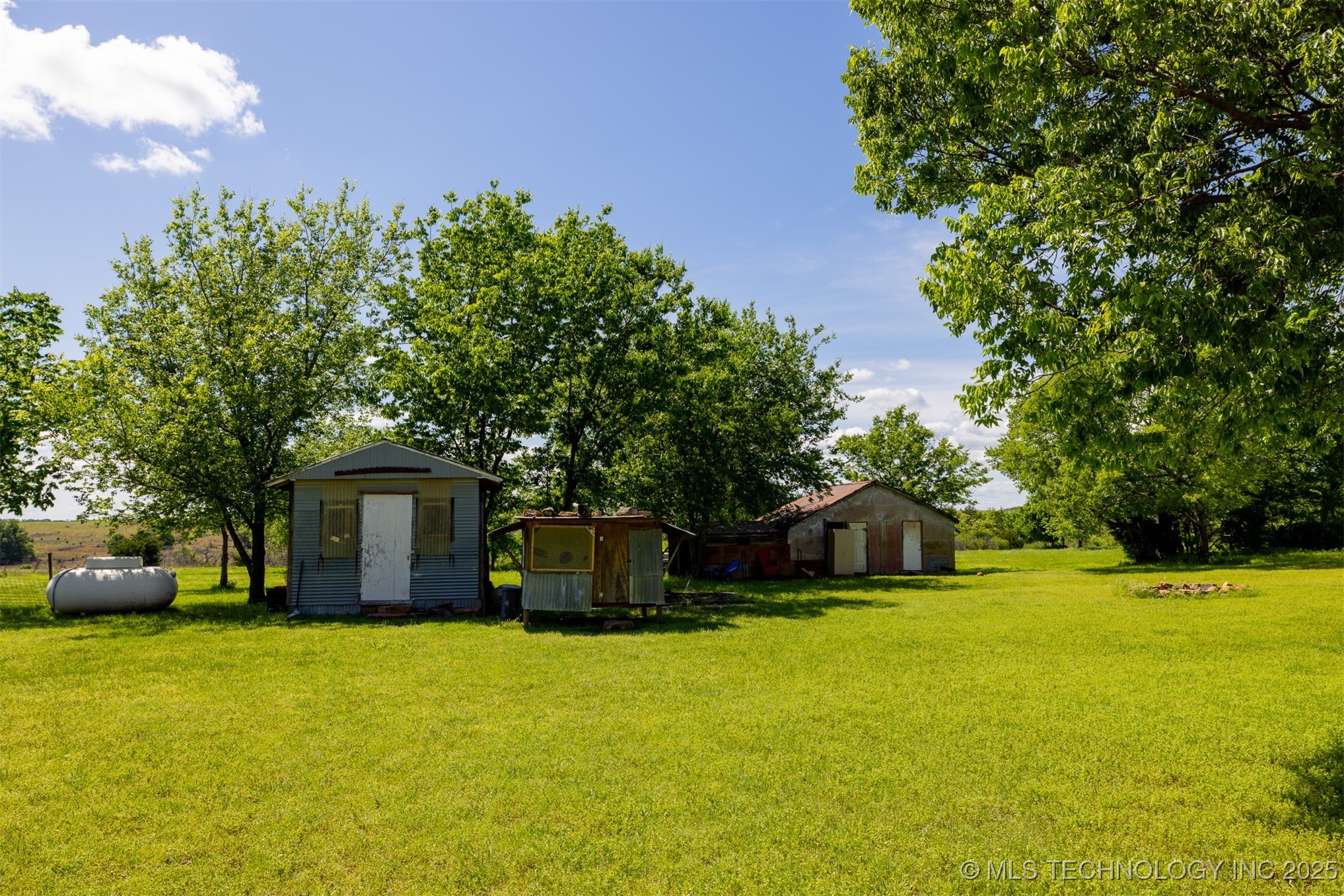 1414 N Eagle Road Property Photo 48