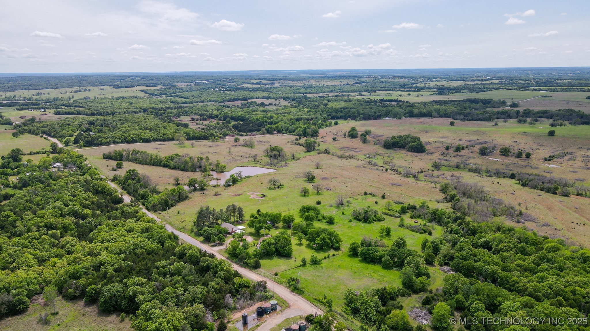 1414 N Eagle Road Property Photo 57