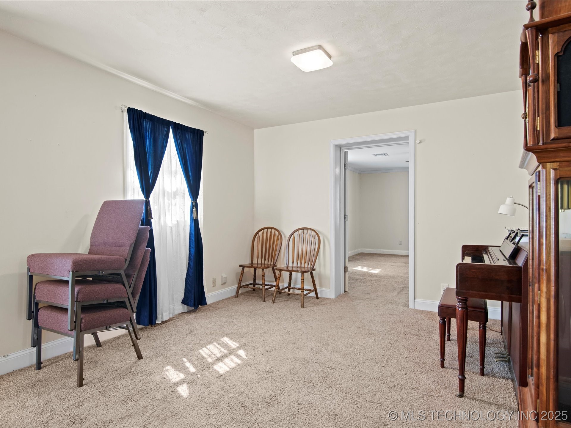 109 N Gertrude Property Photo 27