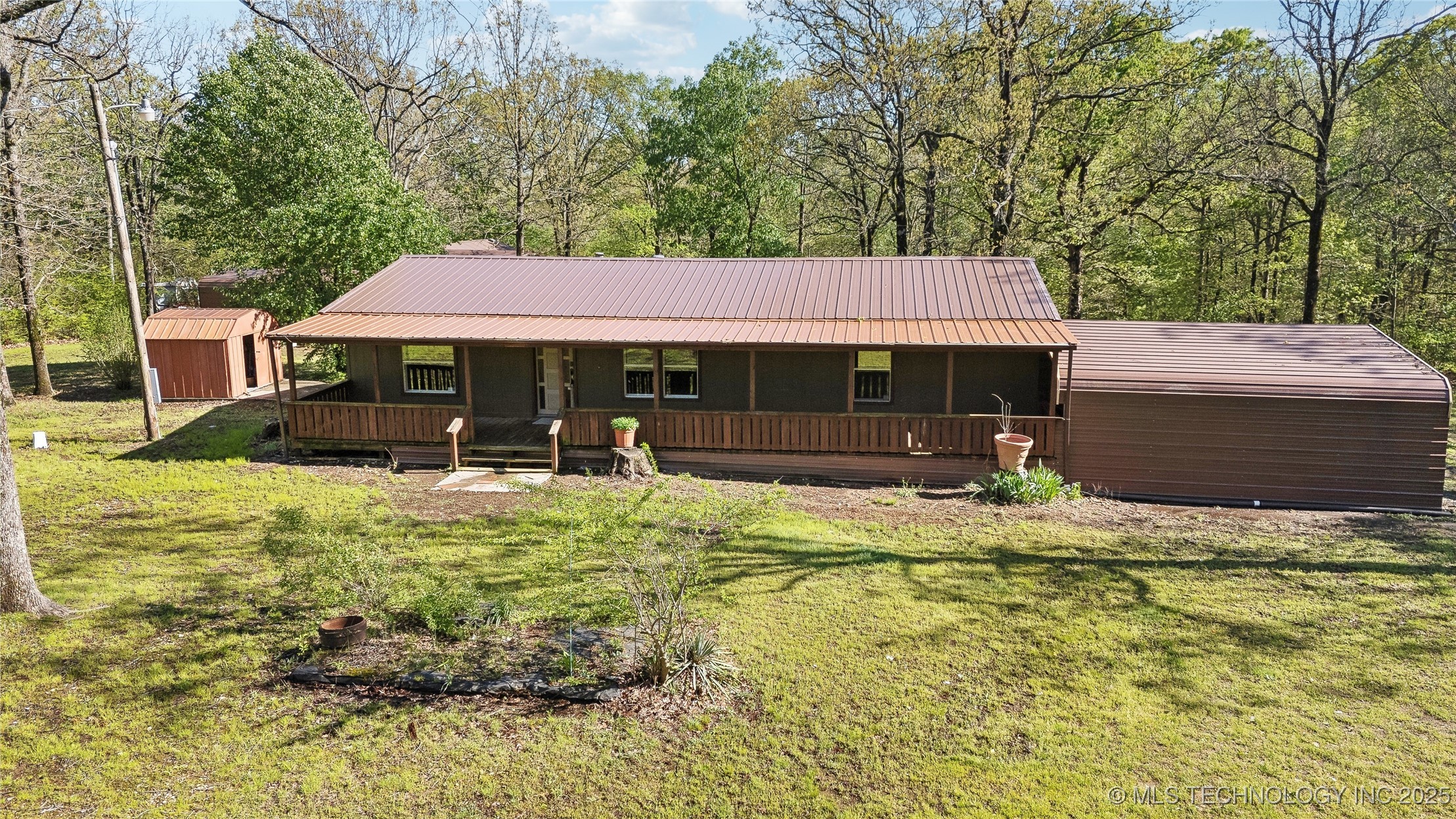4825 Walnut Grove Property Photo 1