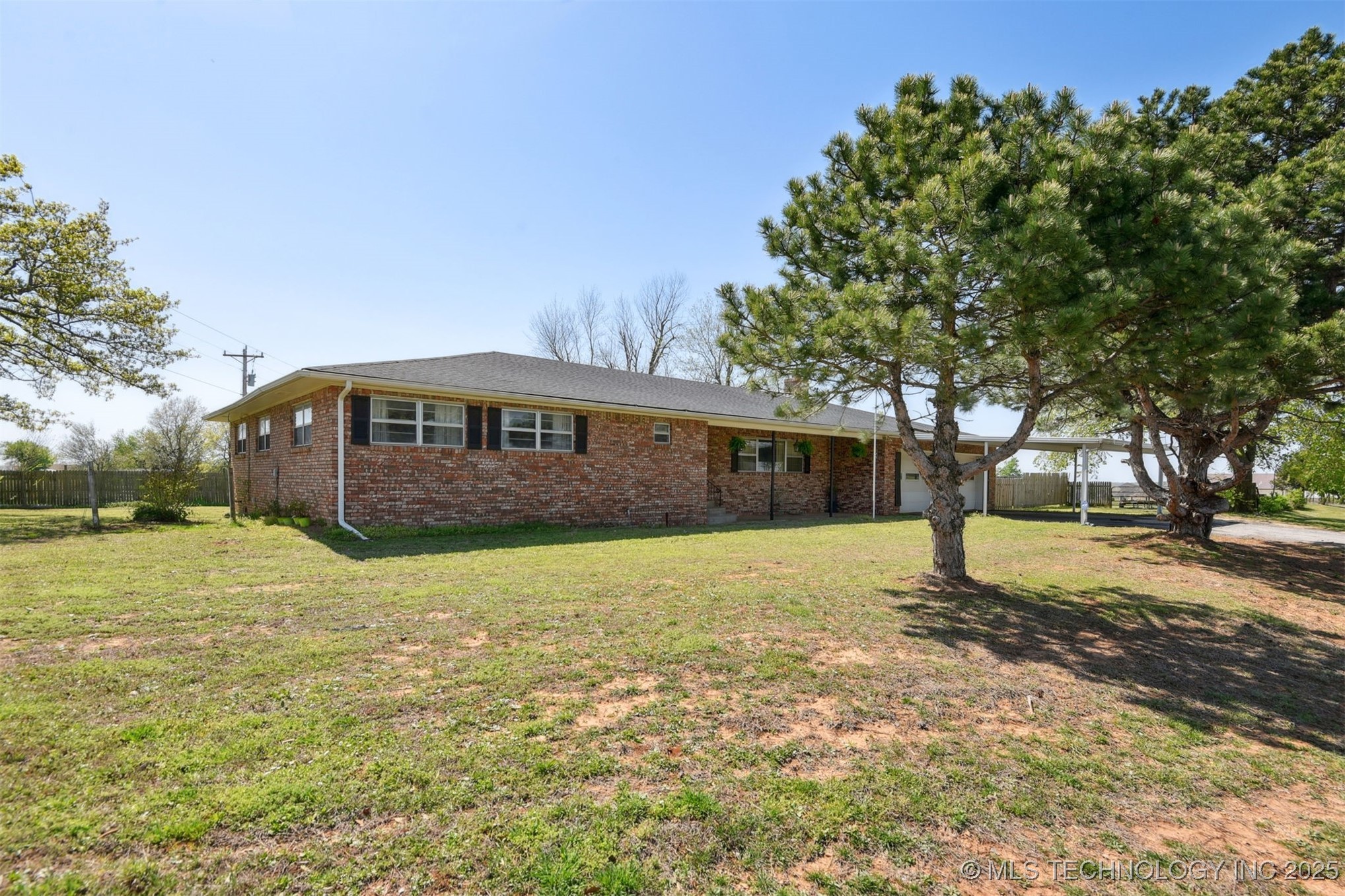 3042 State Hwy 48 Property Photo 2