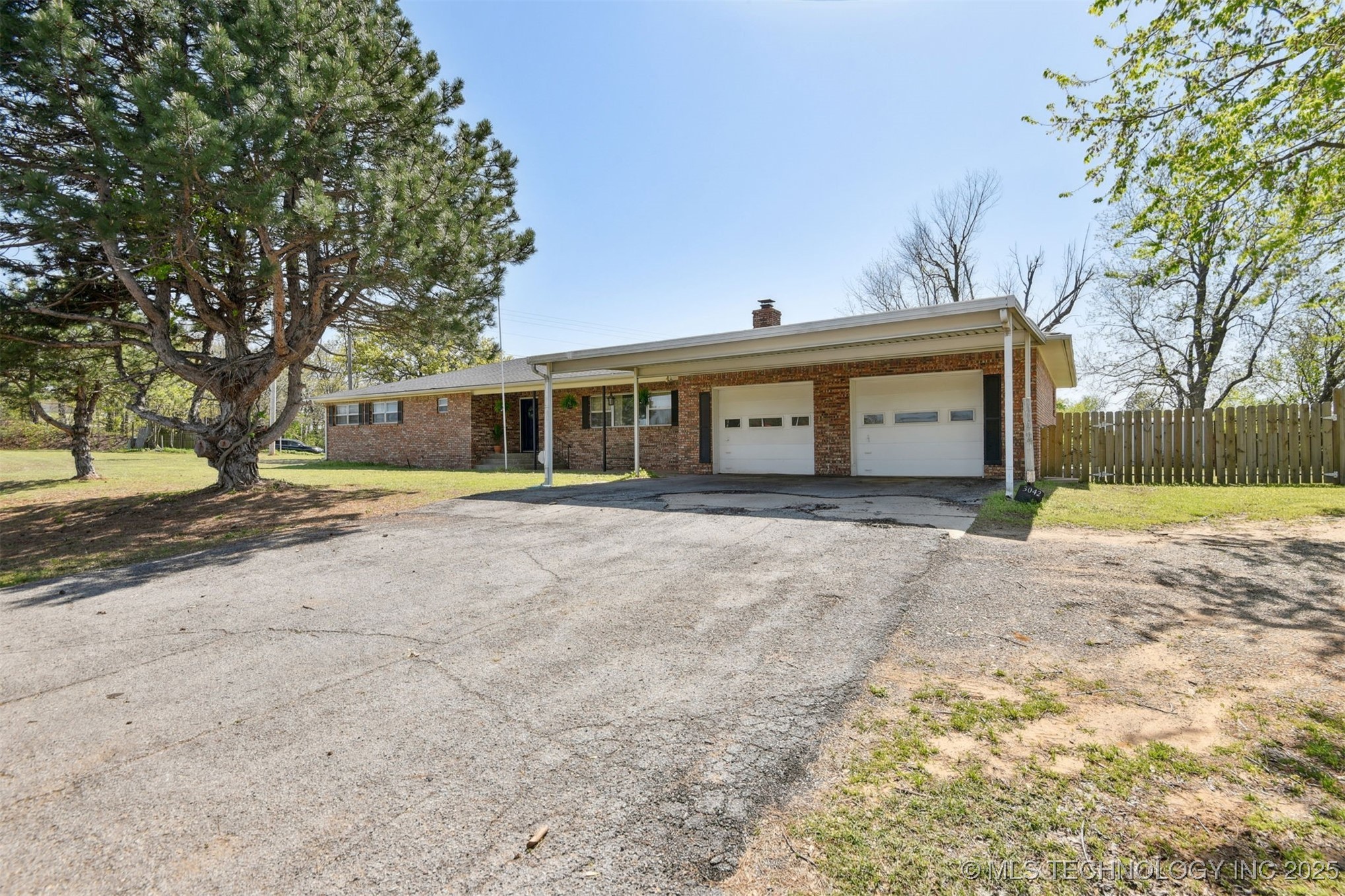 3042 State Hwy 48 Property Photo 4