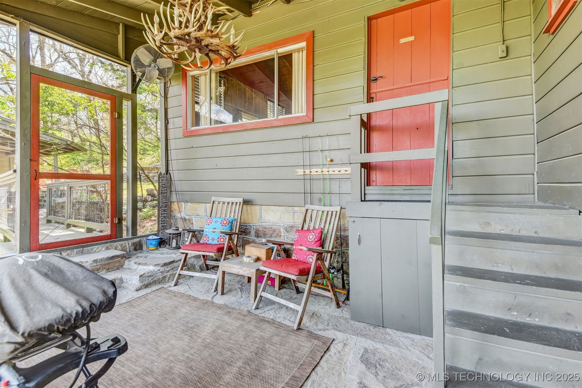 545 Cedar Boulevard Property Photo 6