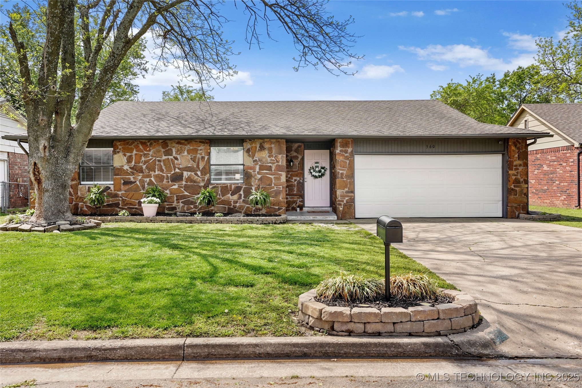 560 E 139th Place Property Photo