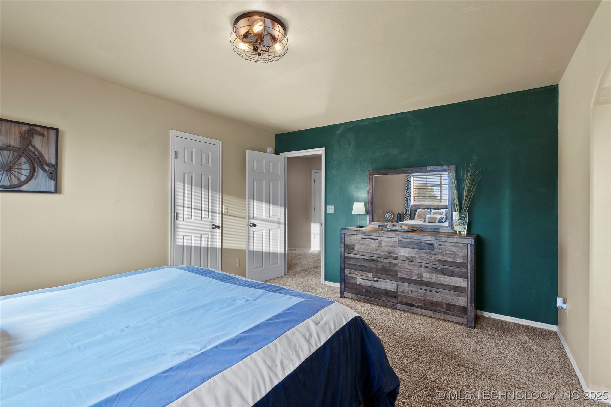 12330 S Ash Avenue Property Photo 35