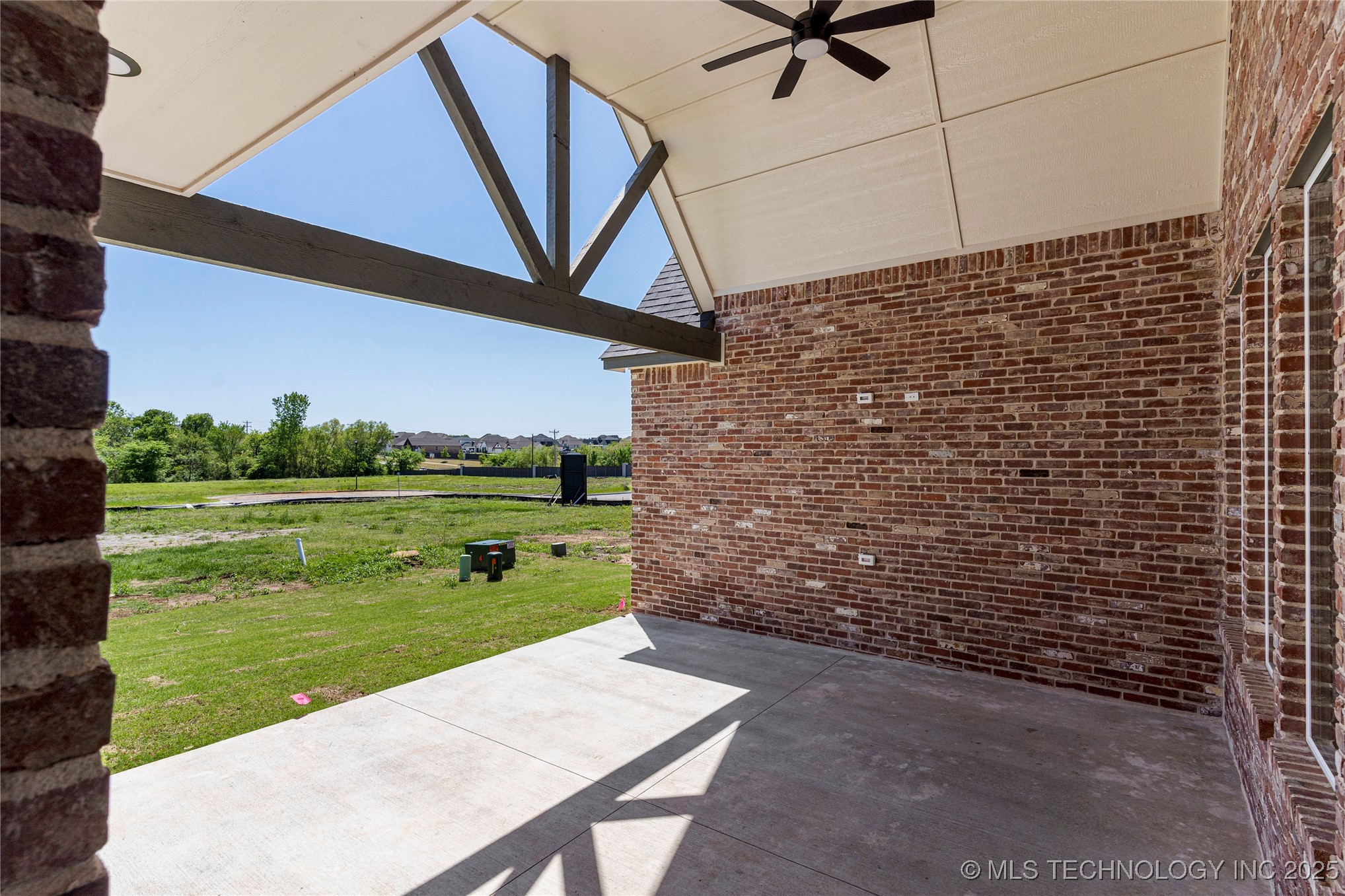 2326 E 134th Circle Property Photo 53