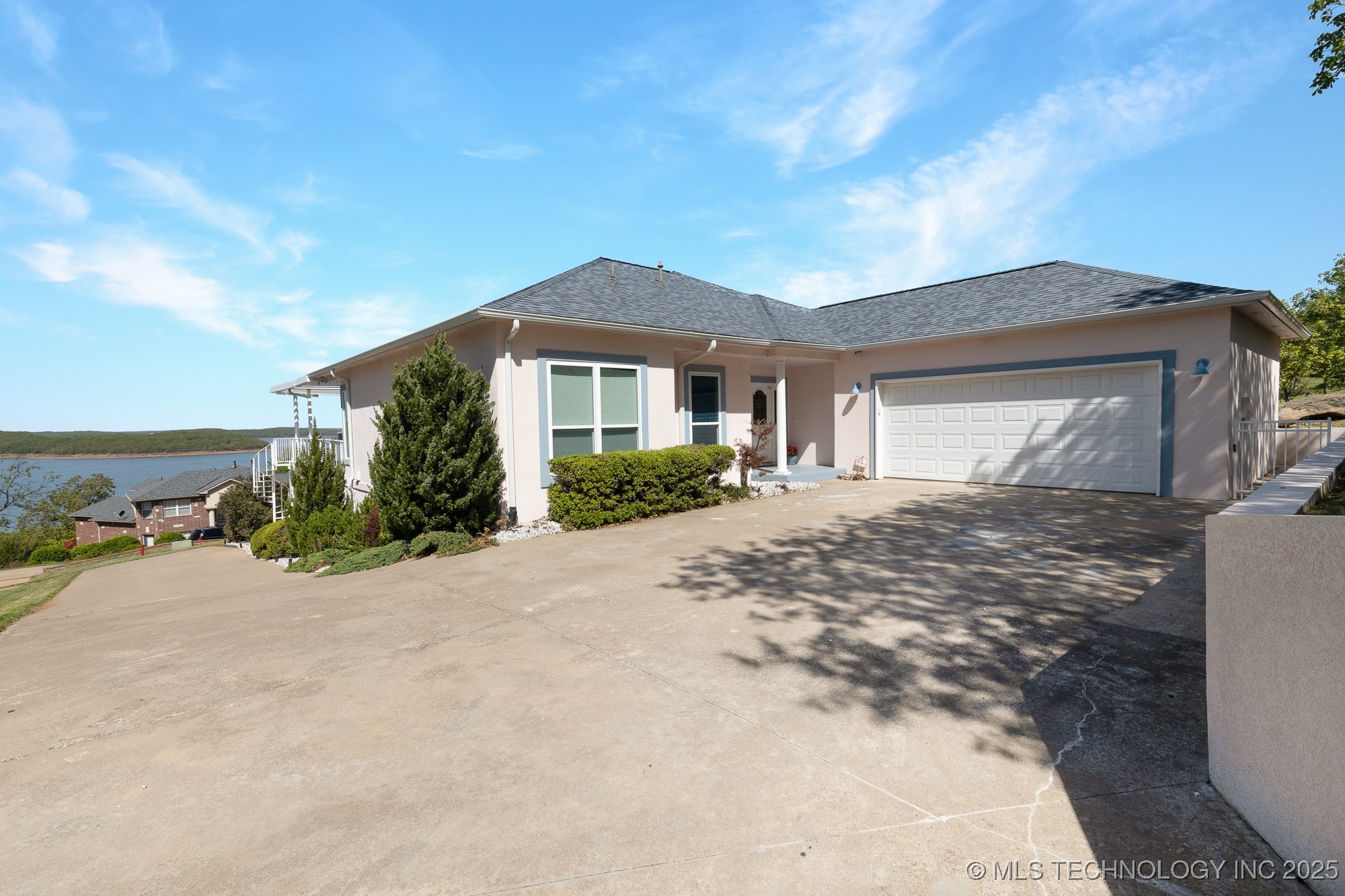 14541 Channel Lane Property Photo 5