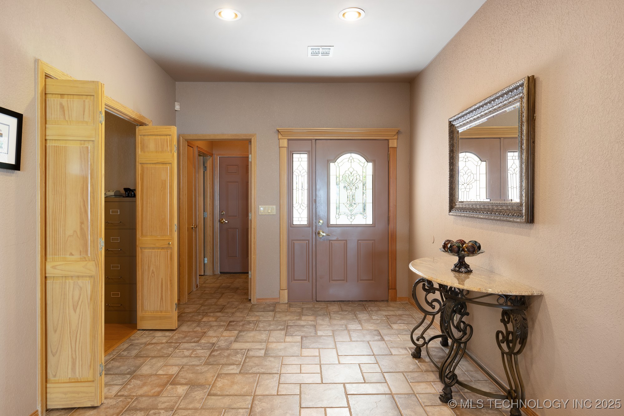 14541 Channel Lane Property Photo 6