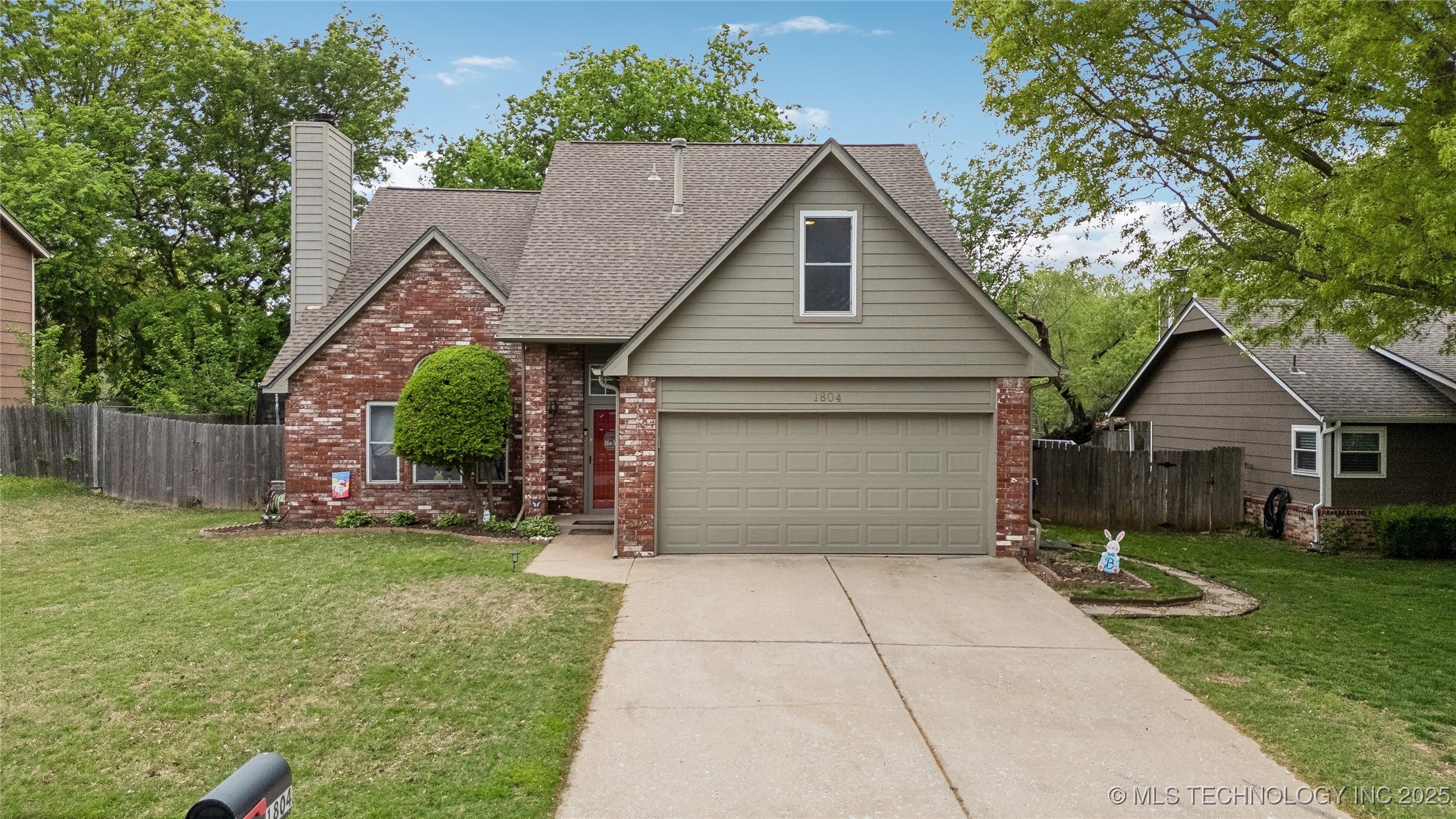 1804 S Hemlock Avenue Property Photo