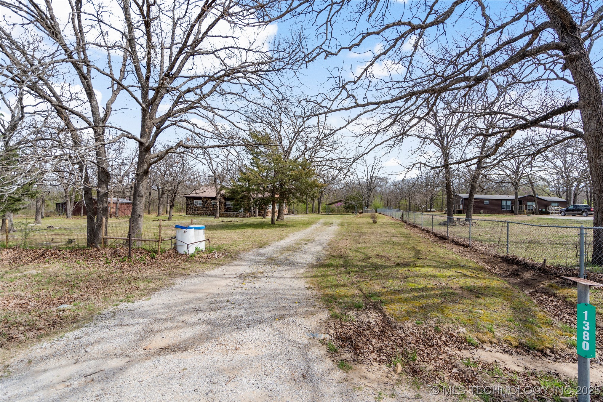 1380 N 254 Road Property Photo 3
