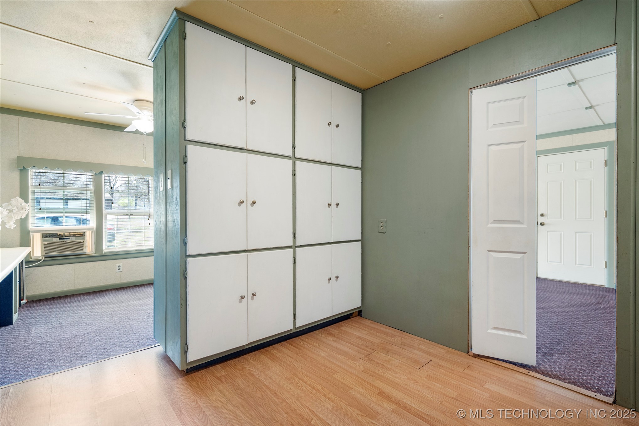 1380 N 254 Road Property Photo 11