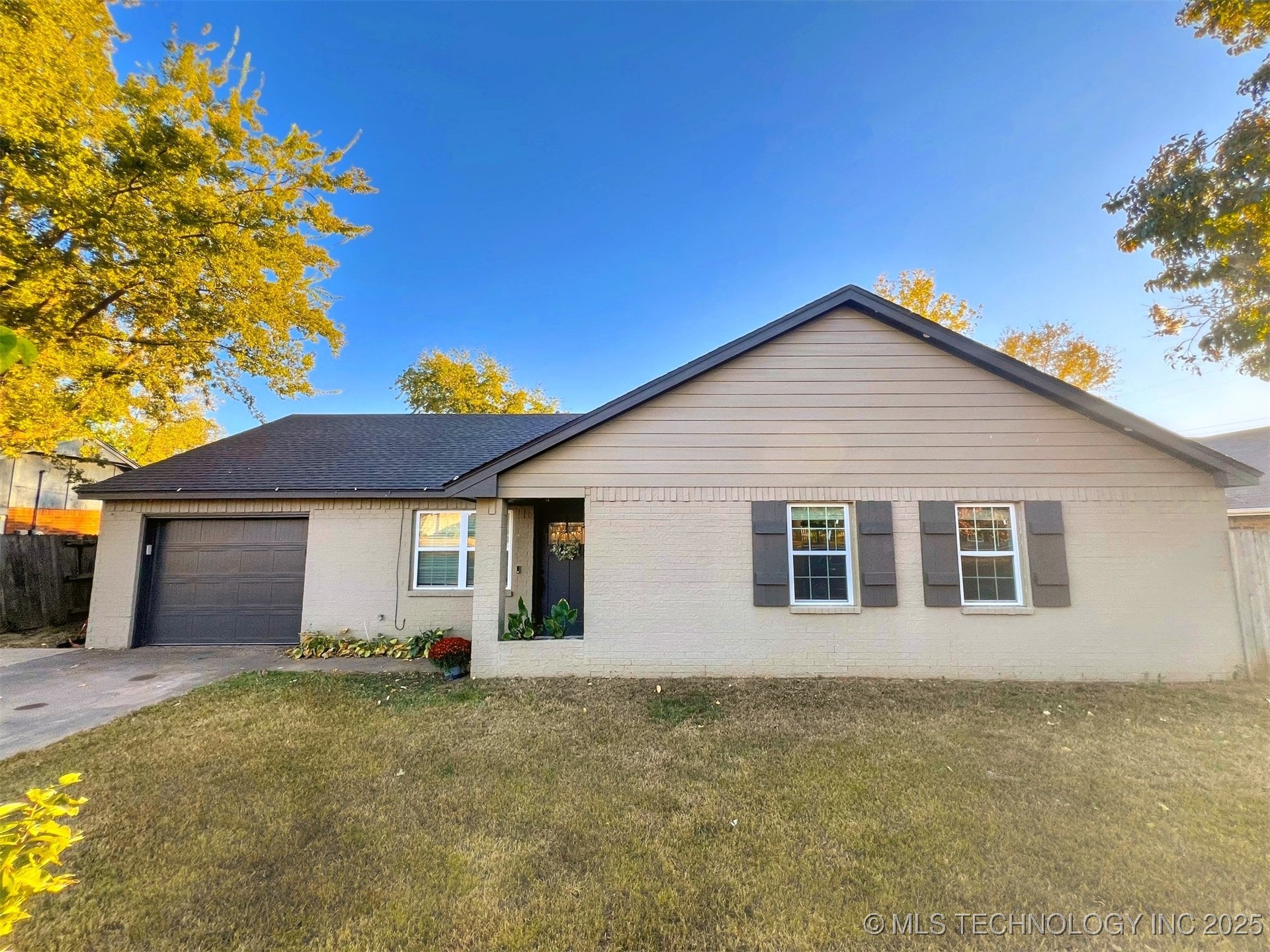 1507 Trenton Circle Property Photo