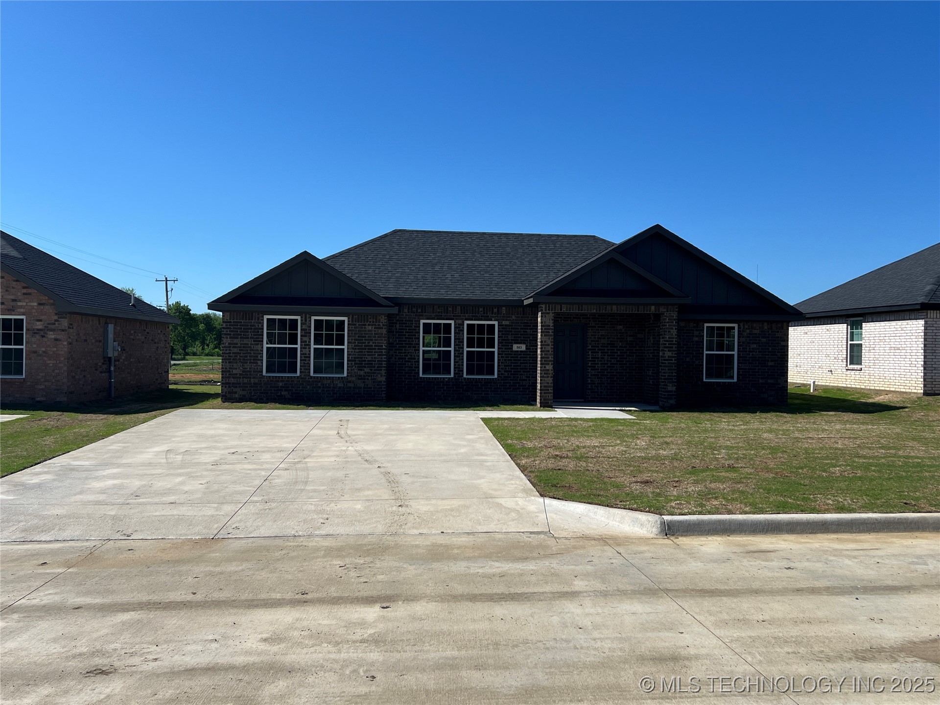 503 Sweet Pea Lane Property Photo