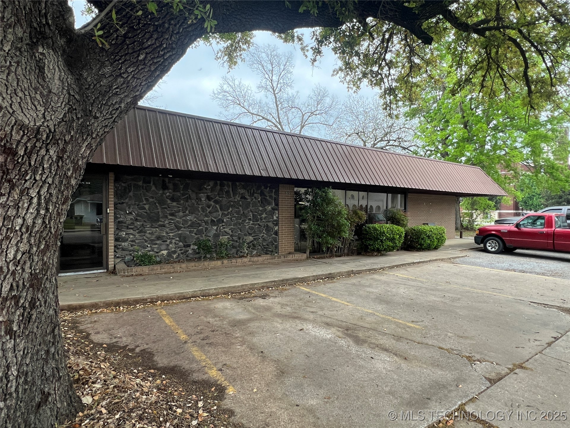 322 3rd Property Photo