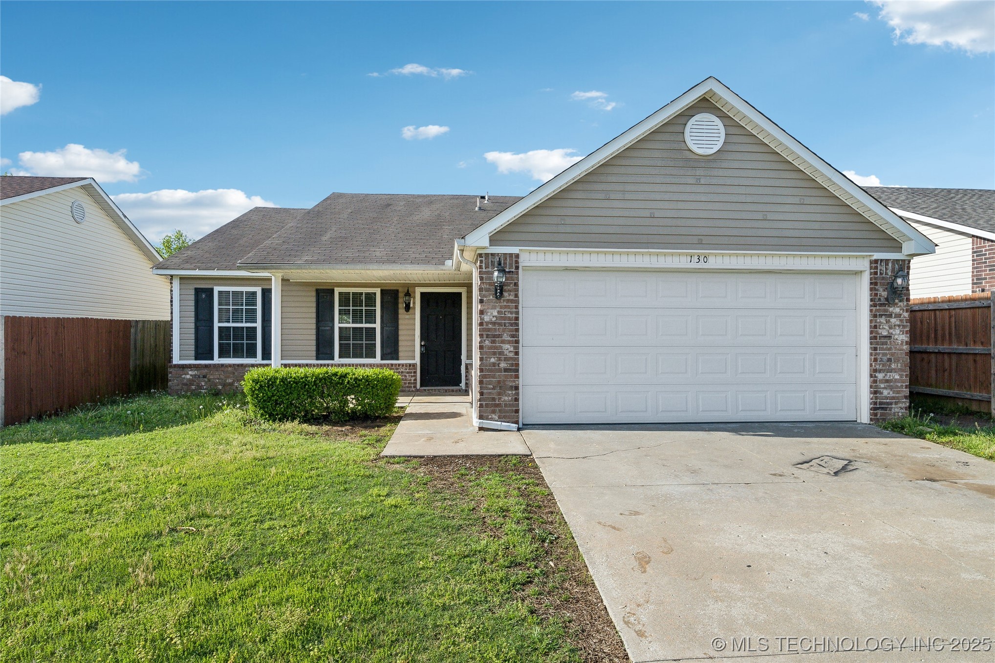 130 Fairlane Court Property Photo