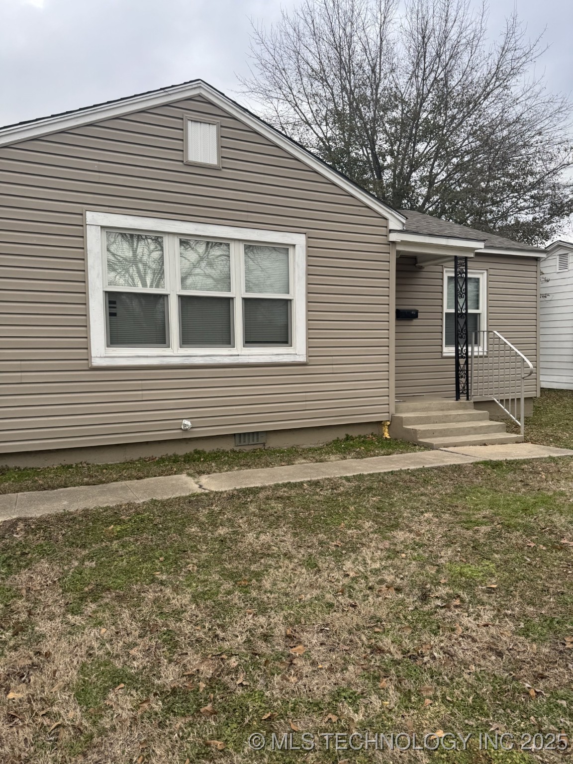 703 Cherry Street Property Photo