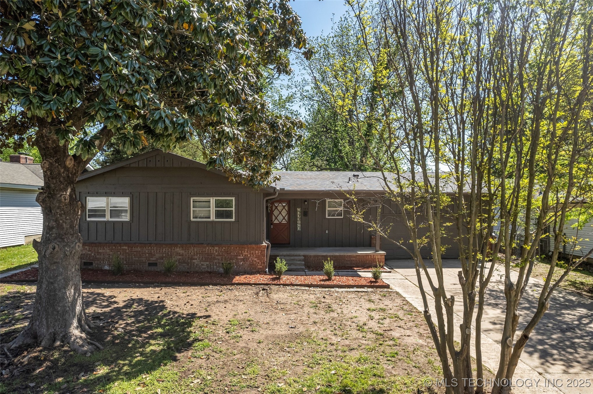 507 W Quincy Street Property Photo 1