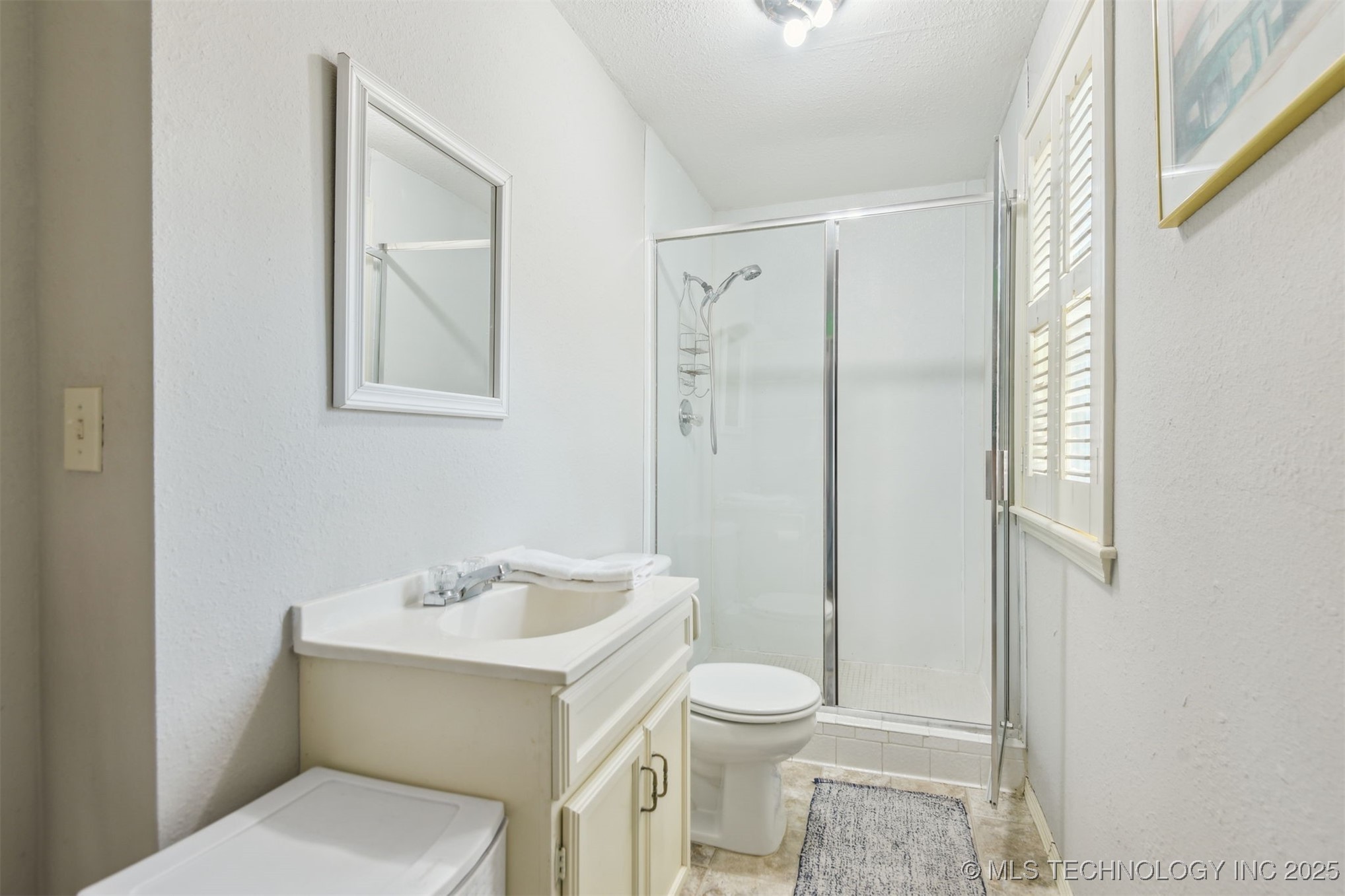 2412 E 23rd Street Property Photo 60