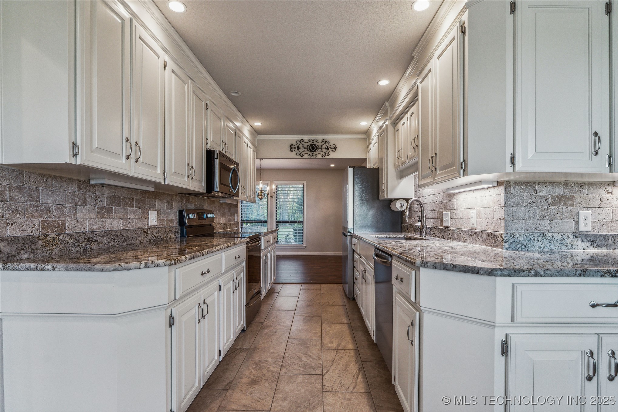 21083 Stick Ross Mountain Road Property Photo 8
