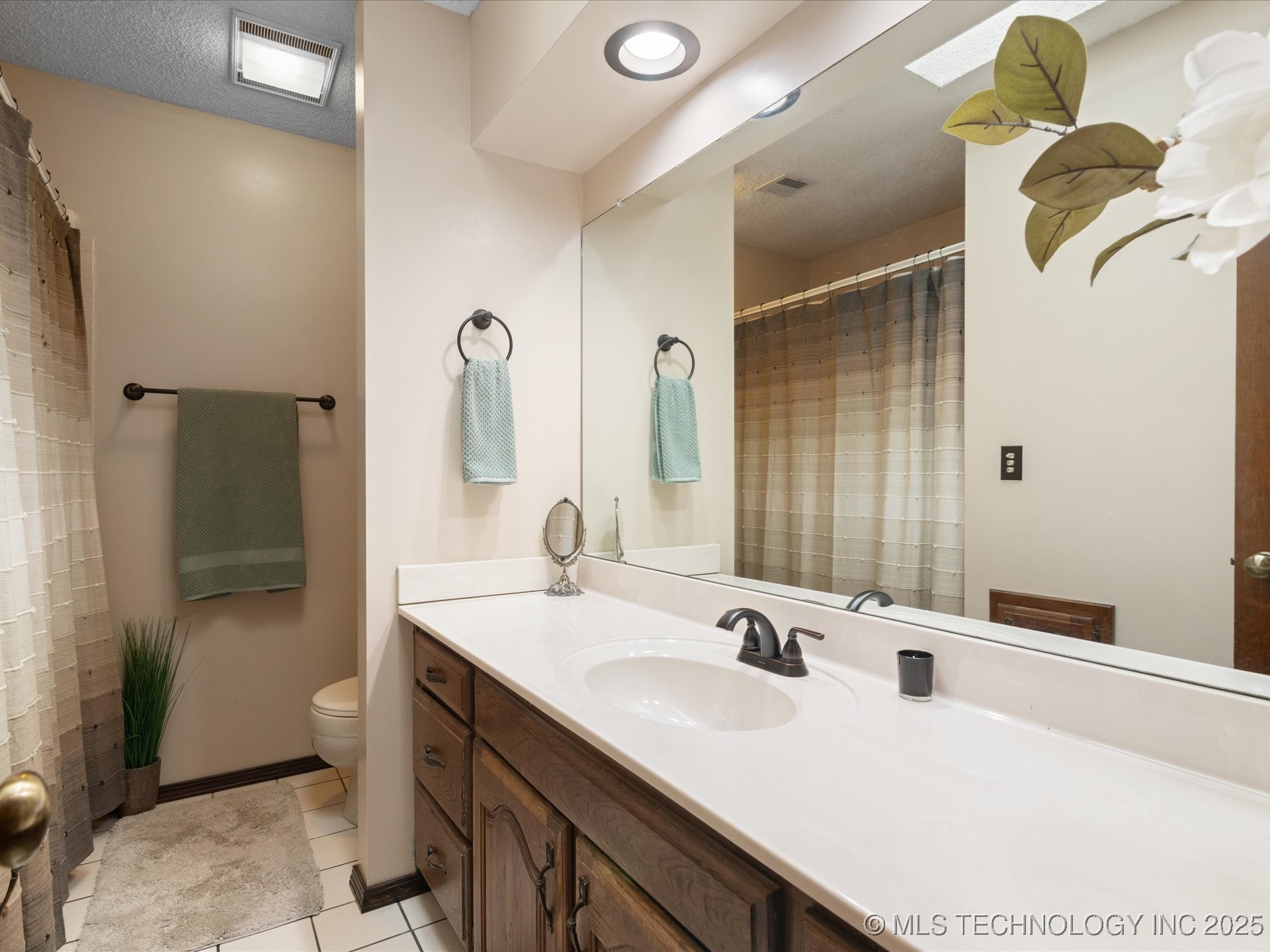 900 Briarwood Drive Property Photo 30