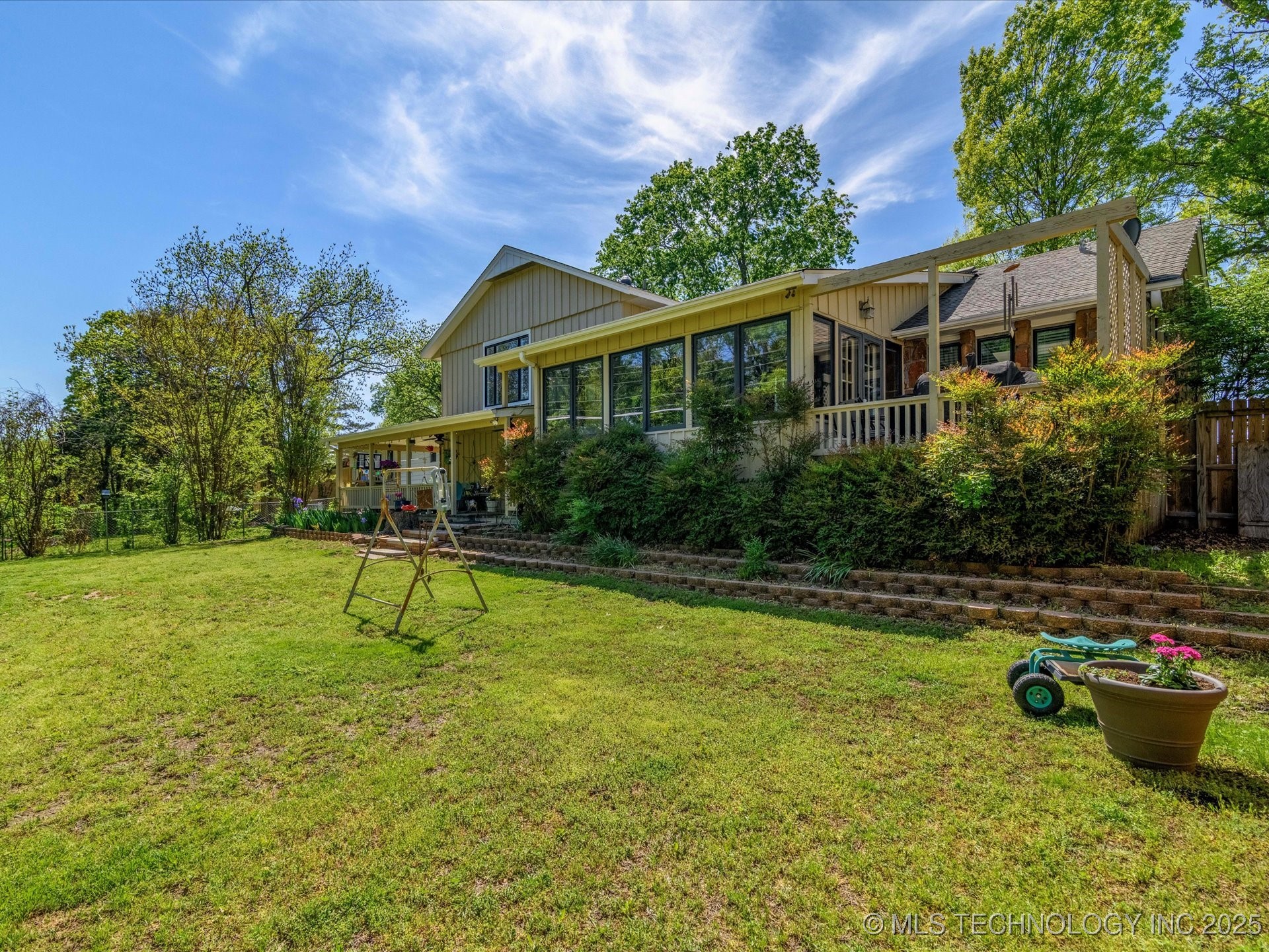 900 Briarwood Drive Property Photo 36