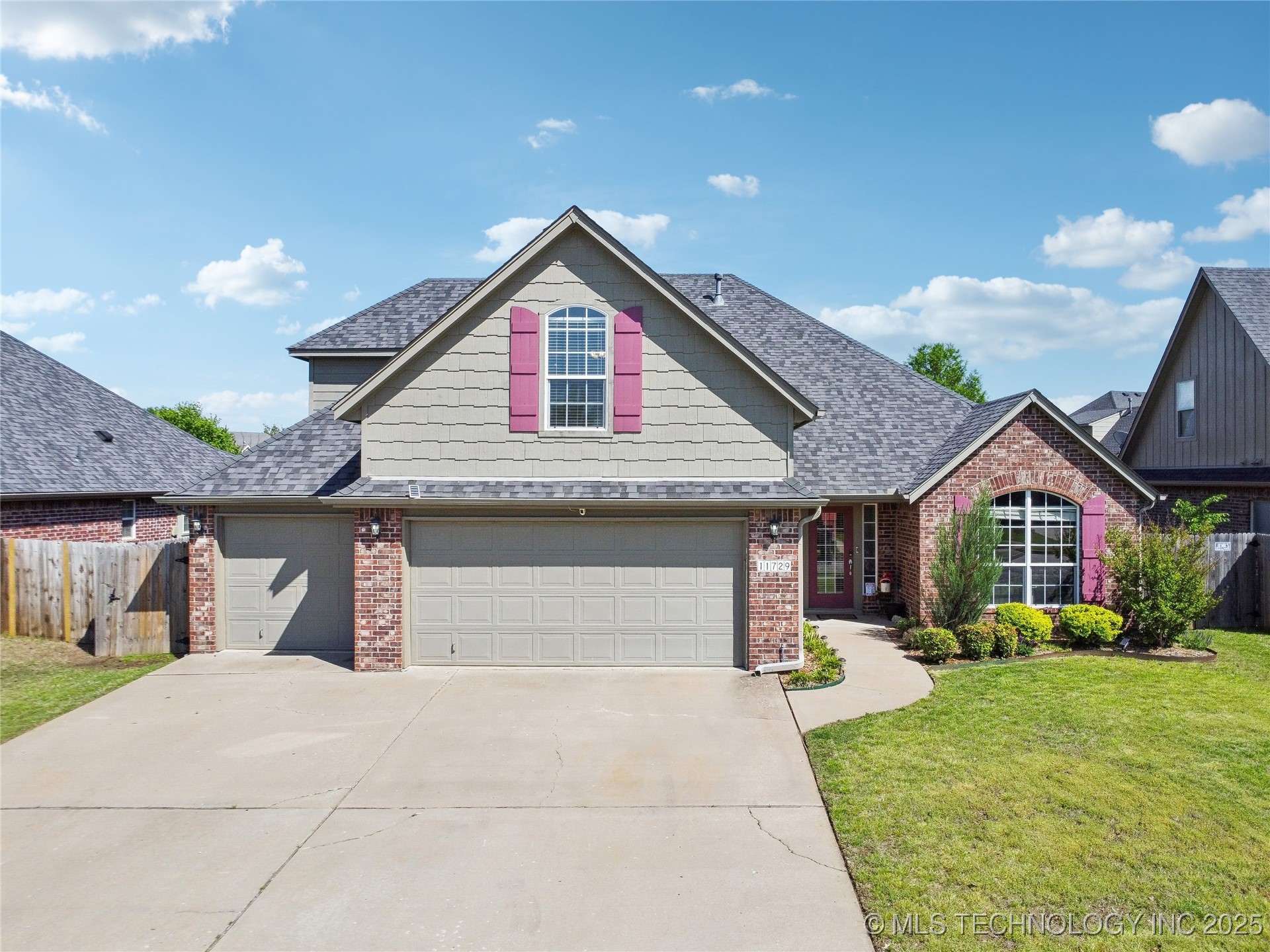 2517043 Property Photo