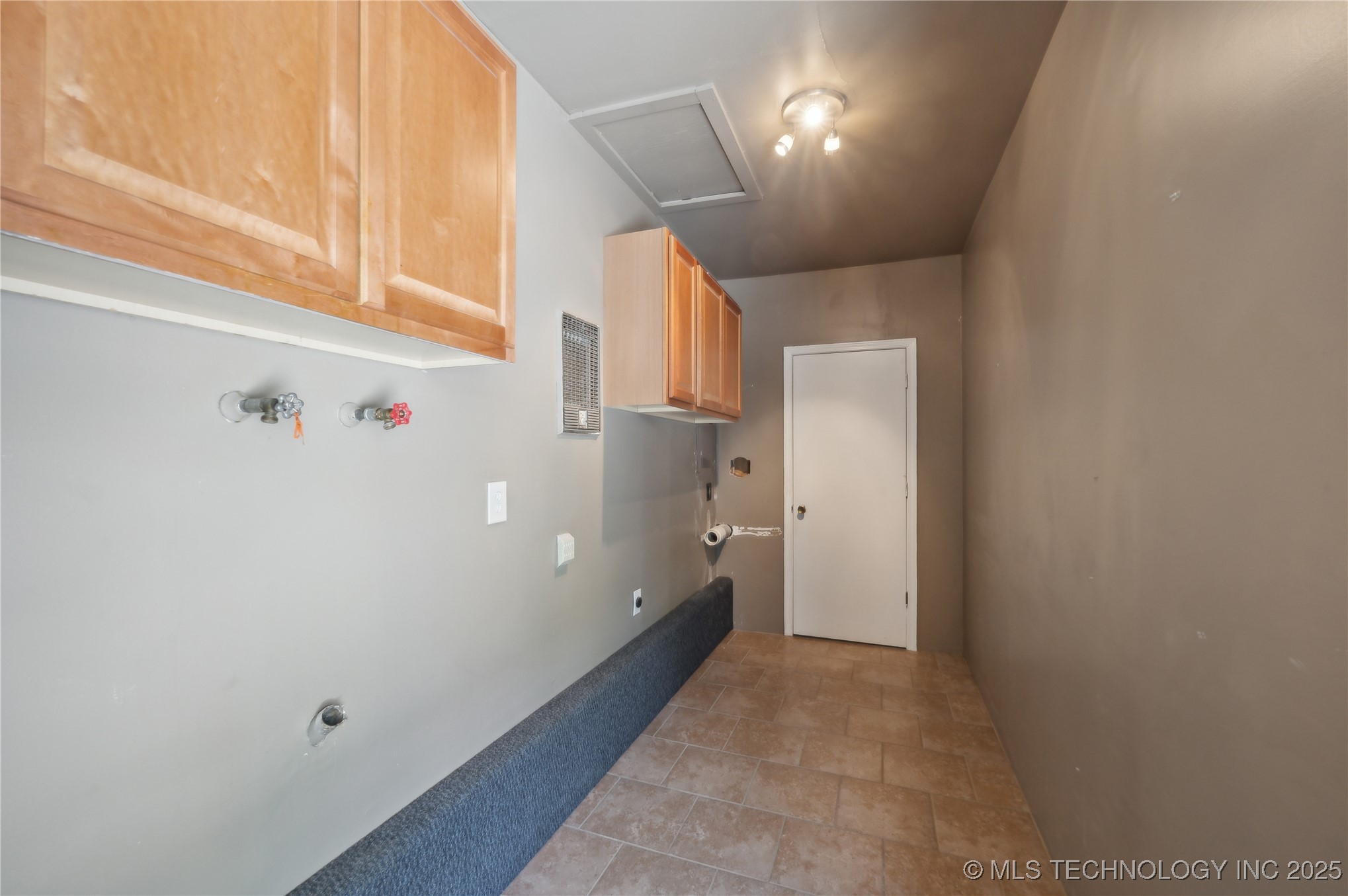 4416 E 58th Place Property Photo 14